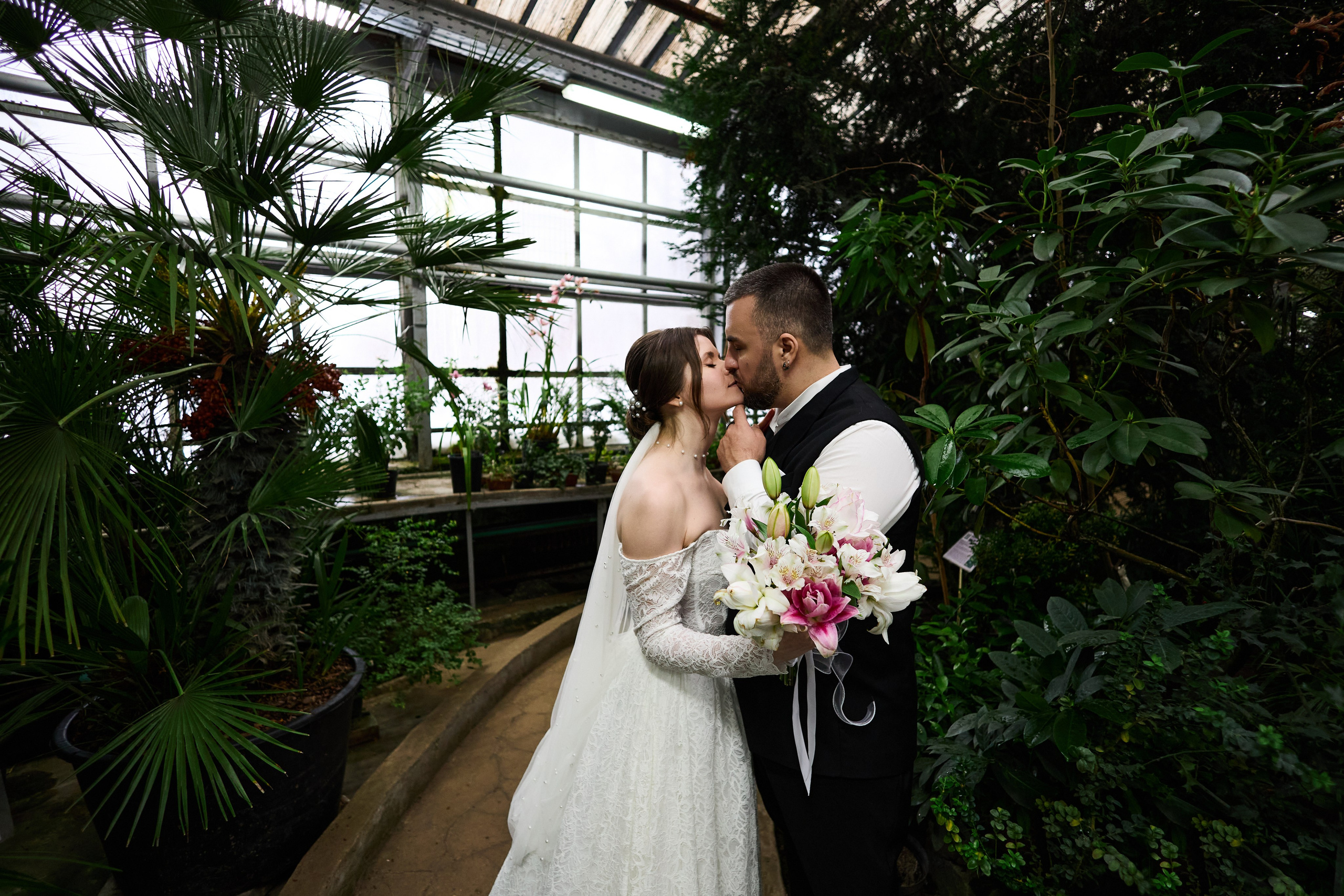 Классические сборы в отеле. Роспись в 4 ЗАГСе и съемка в оранжерее Цицина РАН. Любовь Юсупова. Фотограф