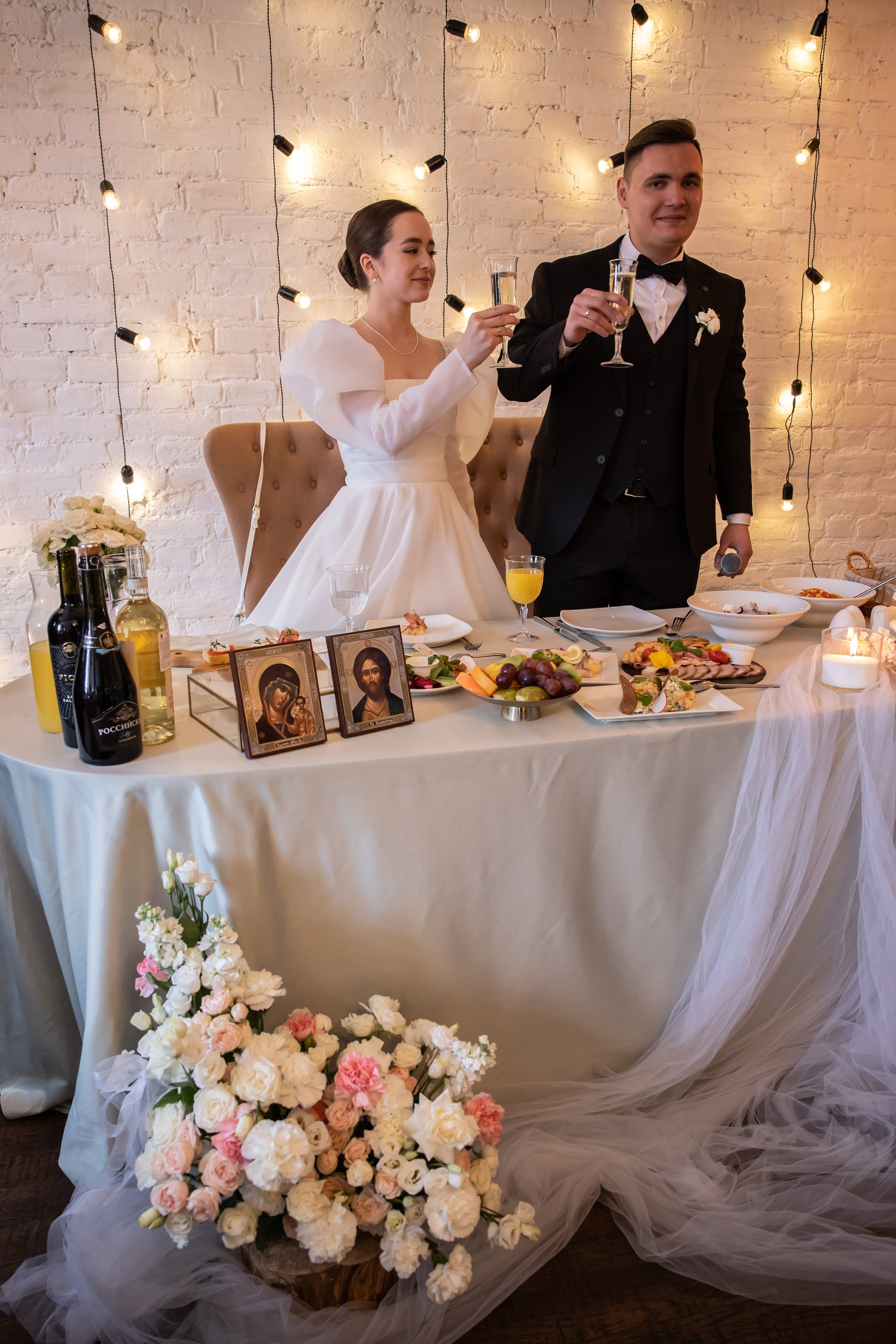 Свадебный фотограф СПб Цена Качество Профессионал Комфорт Радость. ФОТОГРАФ РАДОСТИ Фотосессия в студии СПб. Портретный фотограф — Юрий Торлопов