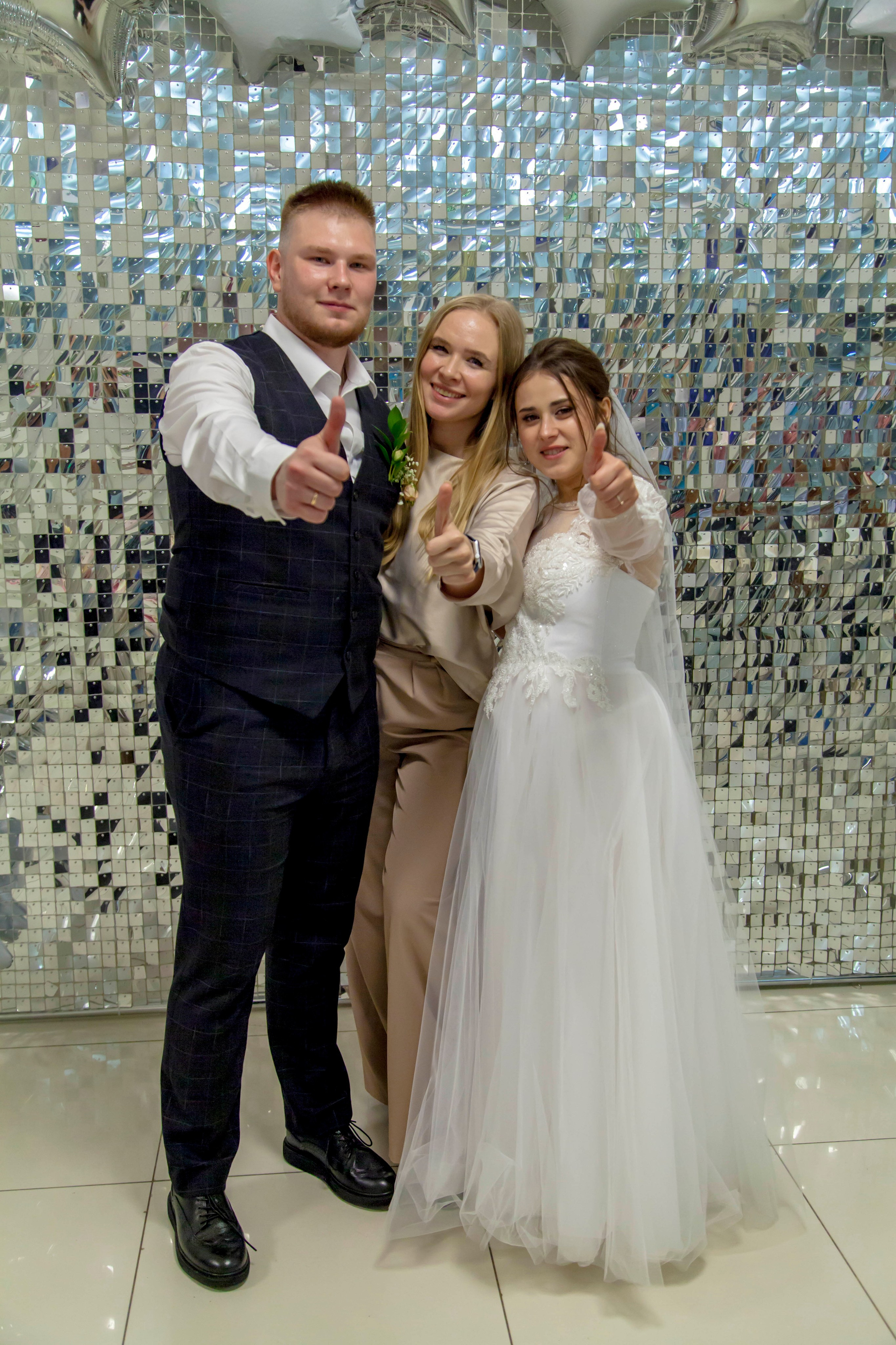 Ведущая на свадьбу Мария Снегур. Ведущий, Тамада, DJ, фото в Перми. Хорошее настроение