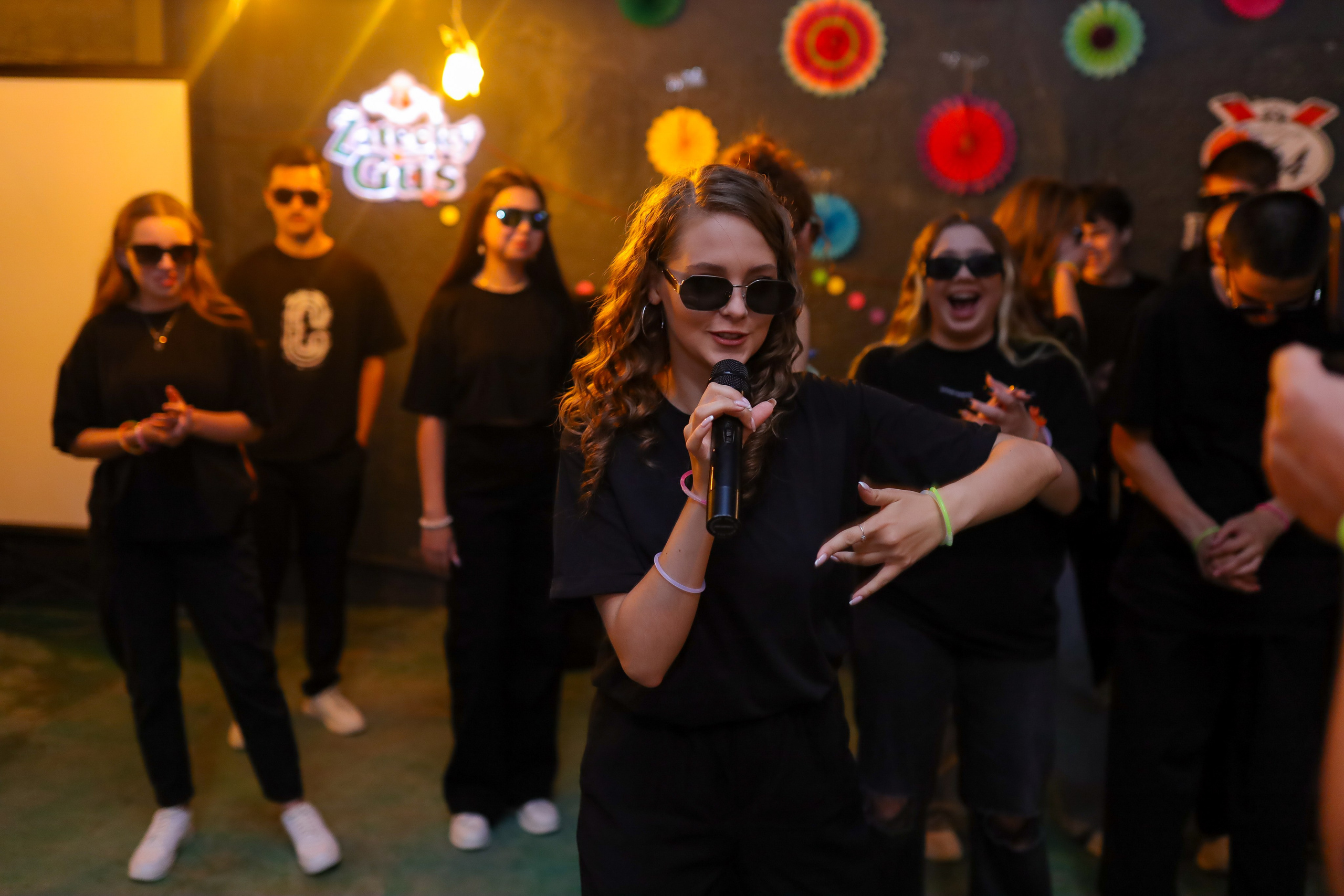 Выпускники. Фотограф в Жезказгане. Графический дизайнер