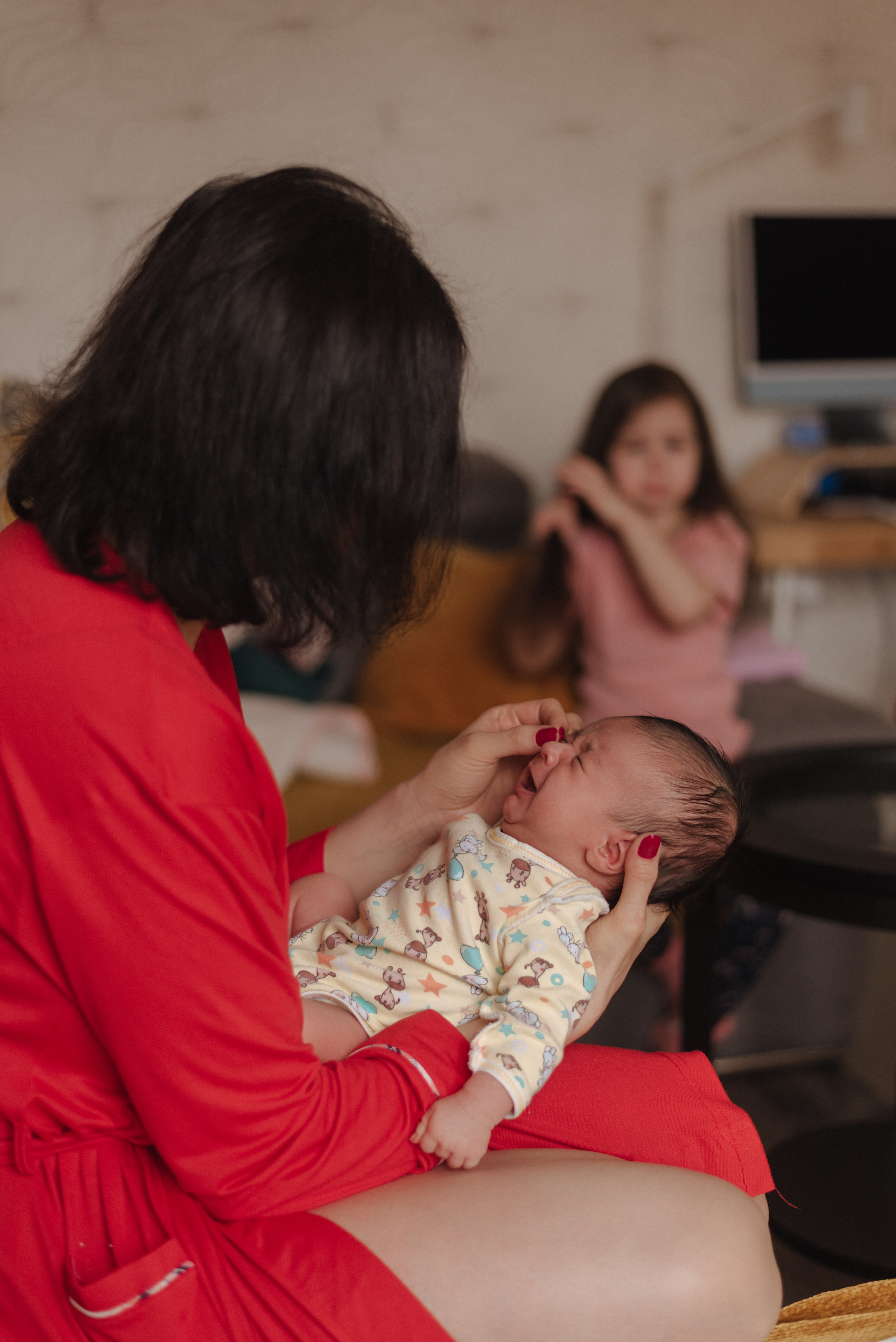 Домашняя съемка: Алеся, Есения и Ян. Женский фотограф в Санкт-Петербурге Татьяна Саблина