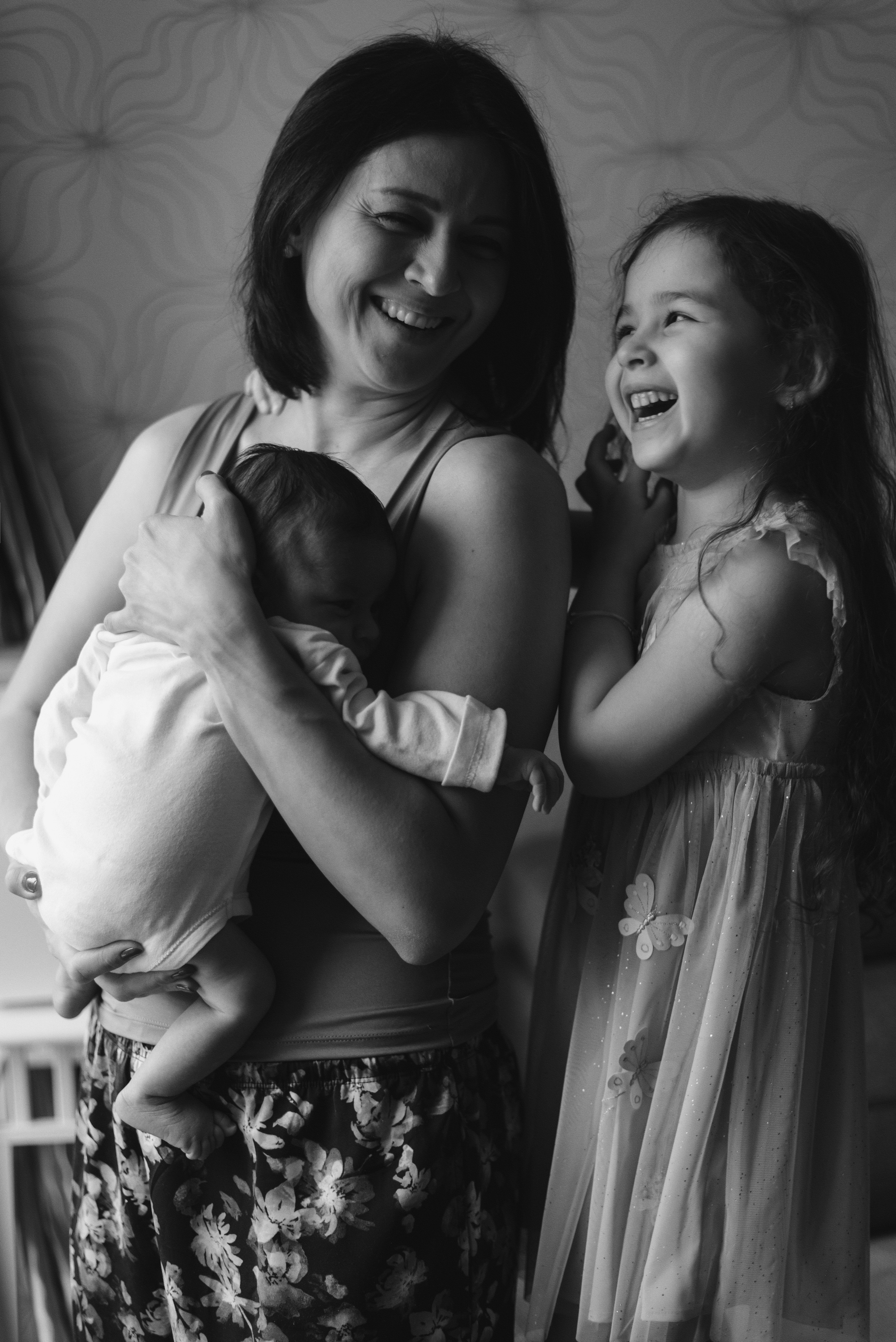 Домашняя съемка: Алеся, Есения и Ян. Женский фотограф в Санкт-Петербурге Татьяна Саблина