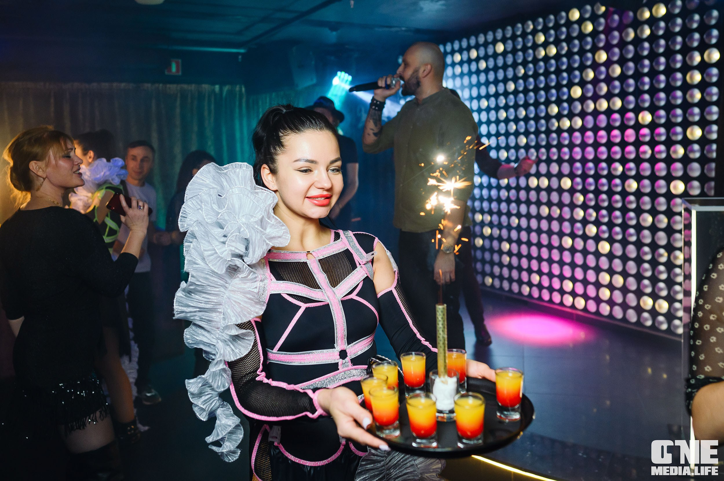 Фоторепортаж из караоке-клуба Эйфория. One Media Life: фоторепортажи, фотоотчеты с мероприятий и заведений
