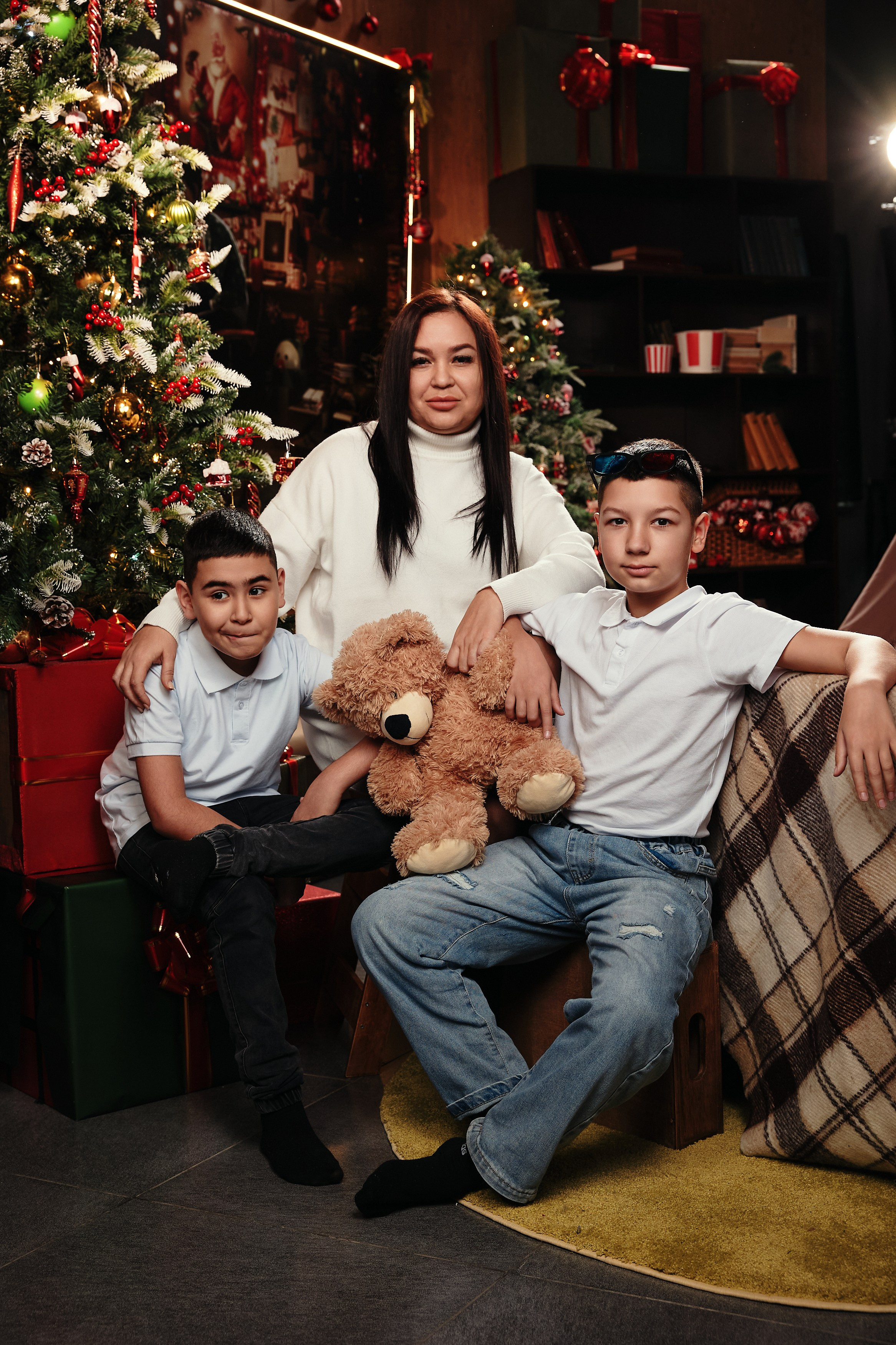 Две семьи под одной крышей