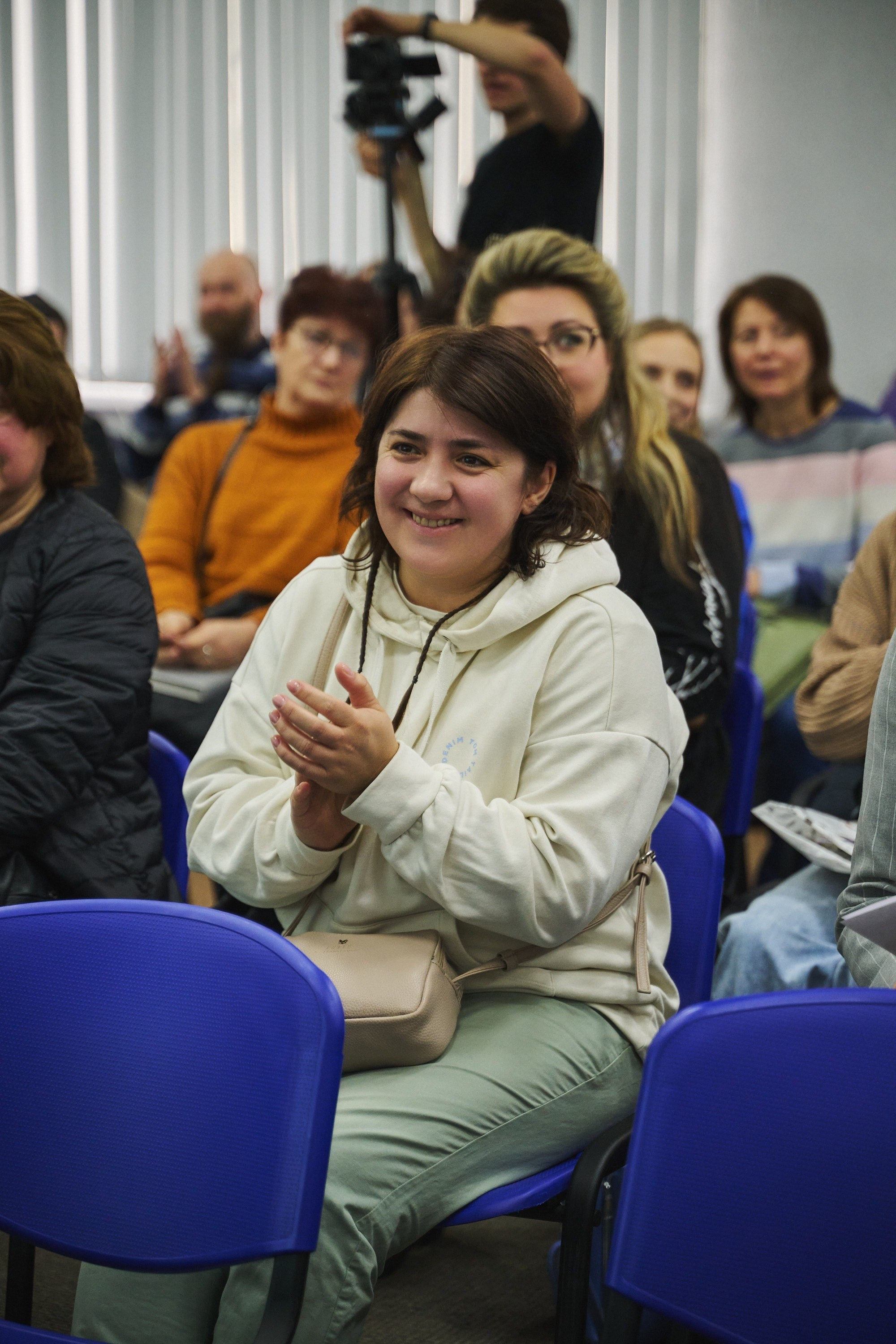 Ива Фонд — Цветущий город город Иваново. Фотограф в Иваново: Каталожная съемка одежды и постельного белья, Wildberries
