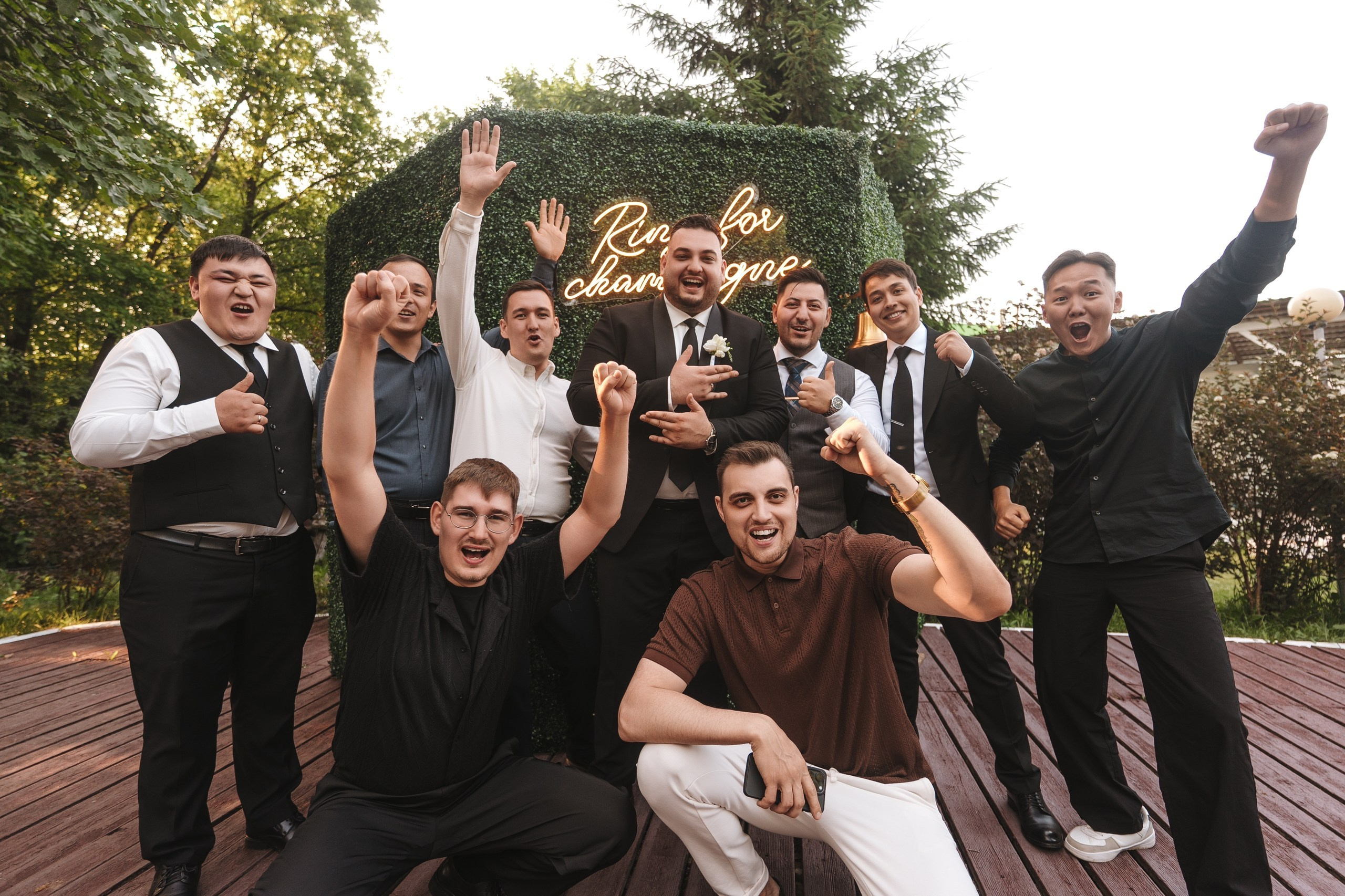 Свадьба 7 июня 2026 года — фотосессия, ЗАГС и банкет в шатре «Под облаками» в Нагаево с ведущим Артуром Ильясовым