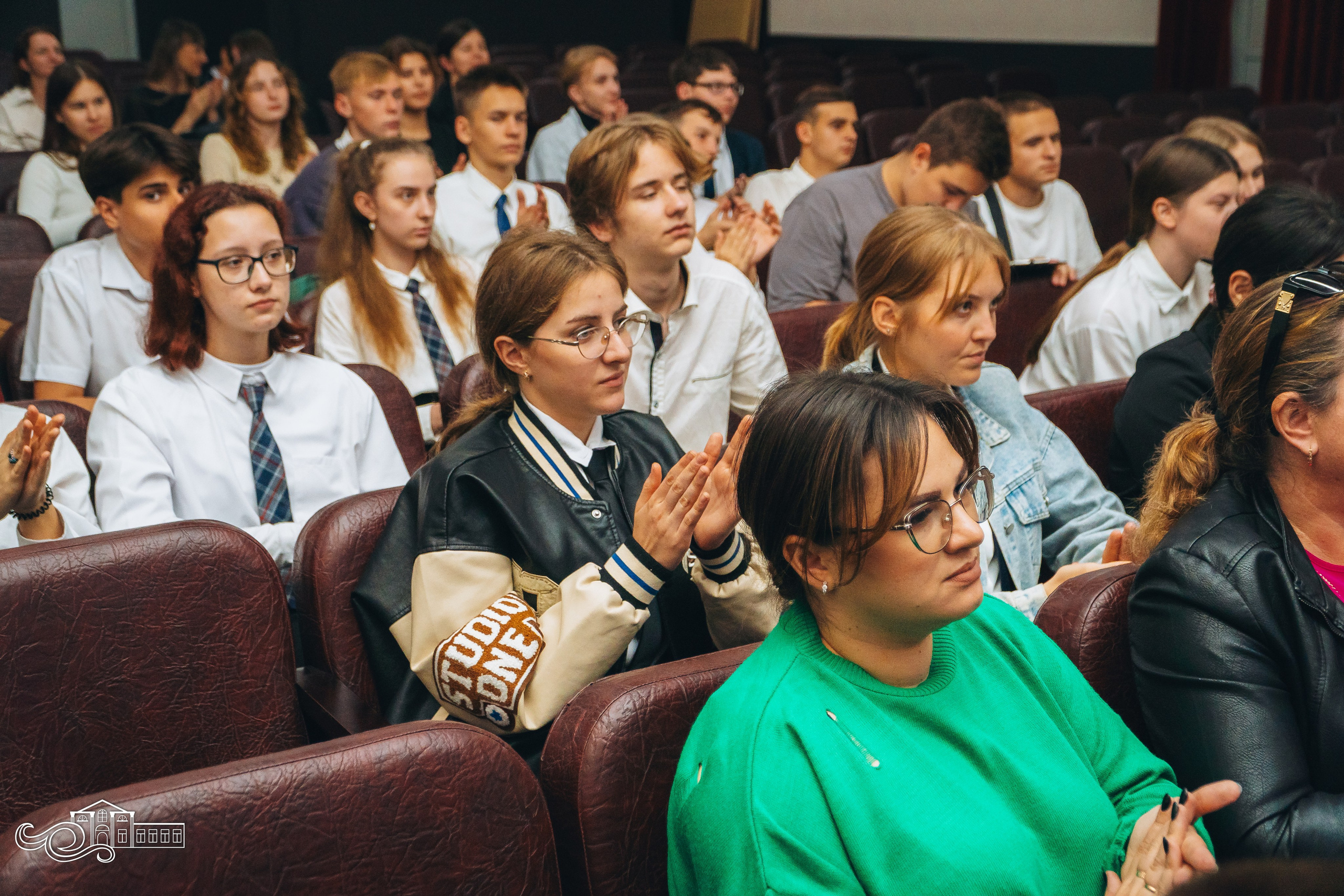 Презентация Всемирного дня молодежи. Новотитаровский Дом культуры
