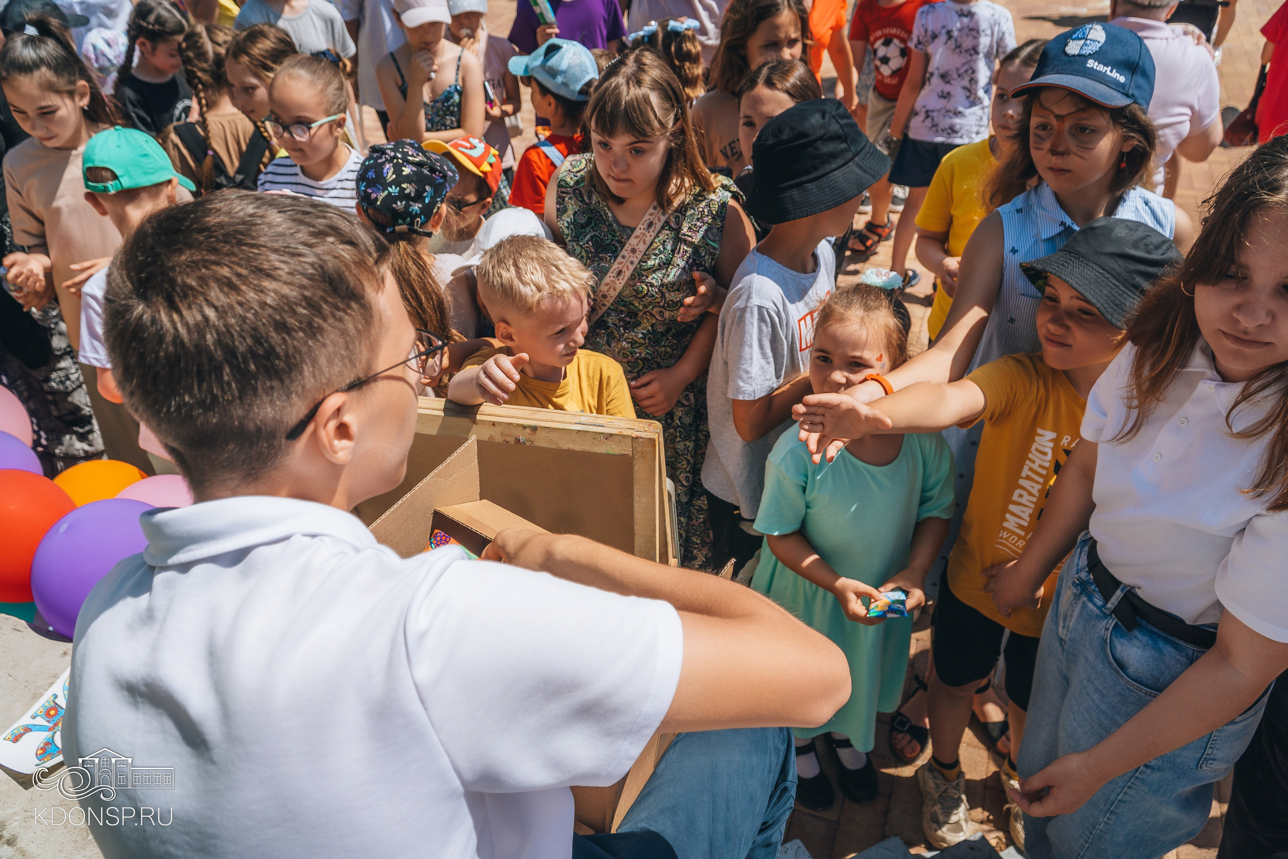 Должны смеяться дети. Новотитаровский Дом культуры