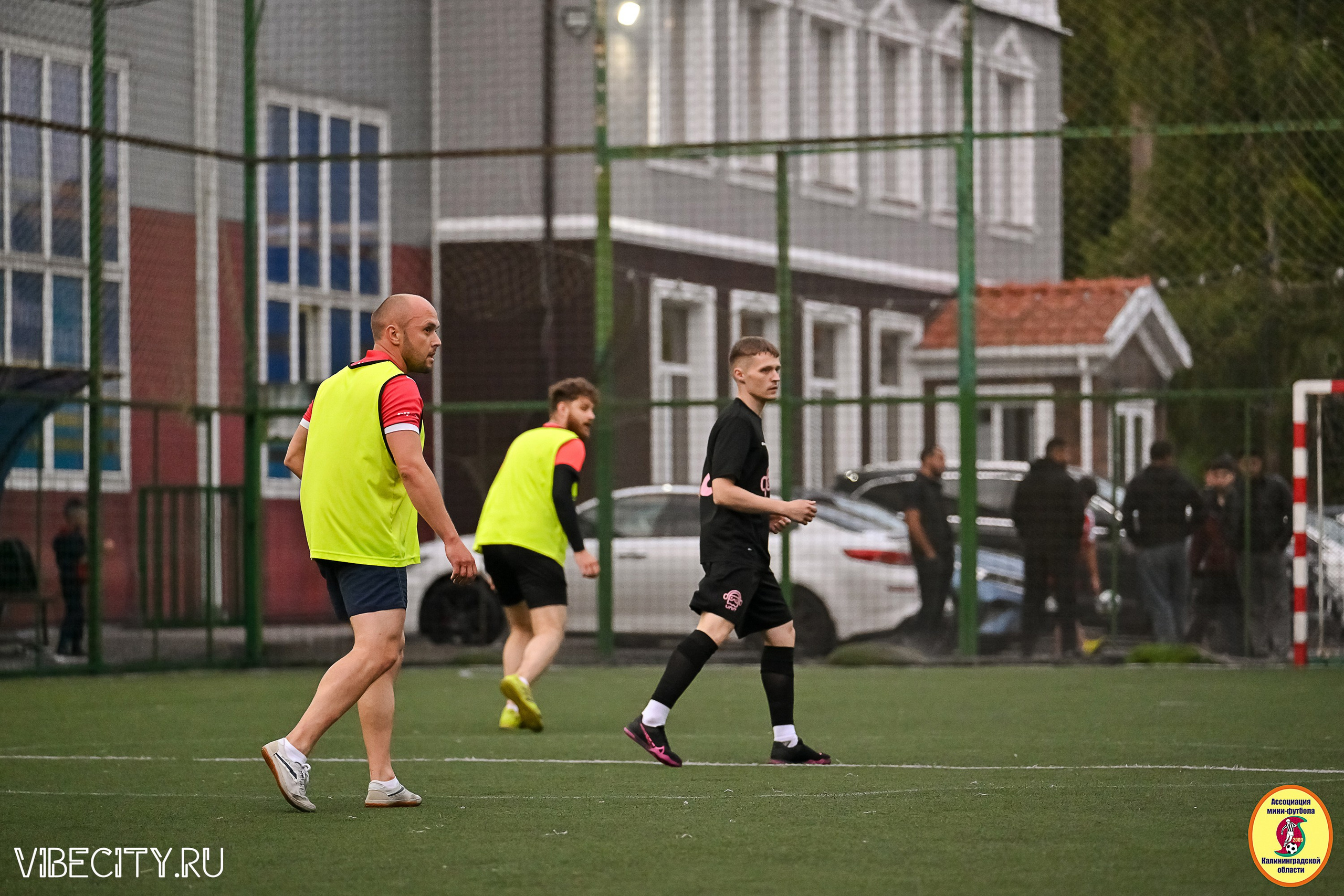 ИГРЫ МИНИ-ФУТБОЛЬНОЙ И КОРПОРАТИВНОЙ ЛИГИ. VIBECITY.RU Вайб Сити Ру Фоторепортажи Фотоотчеты Калининград
