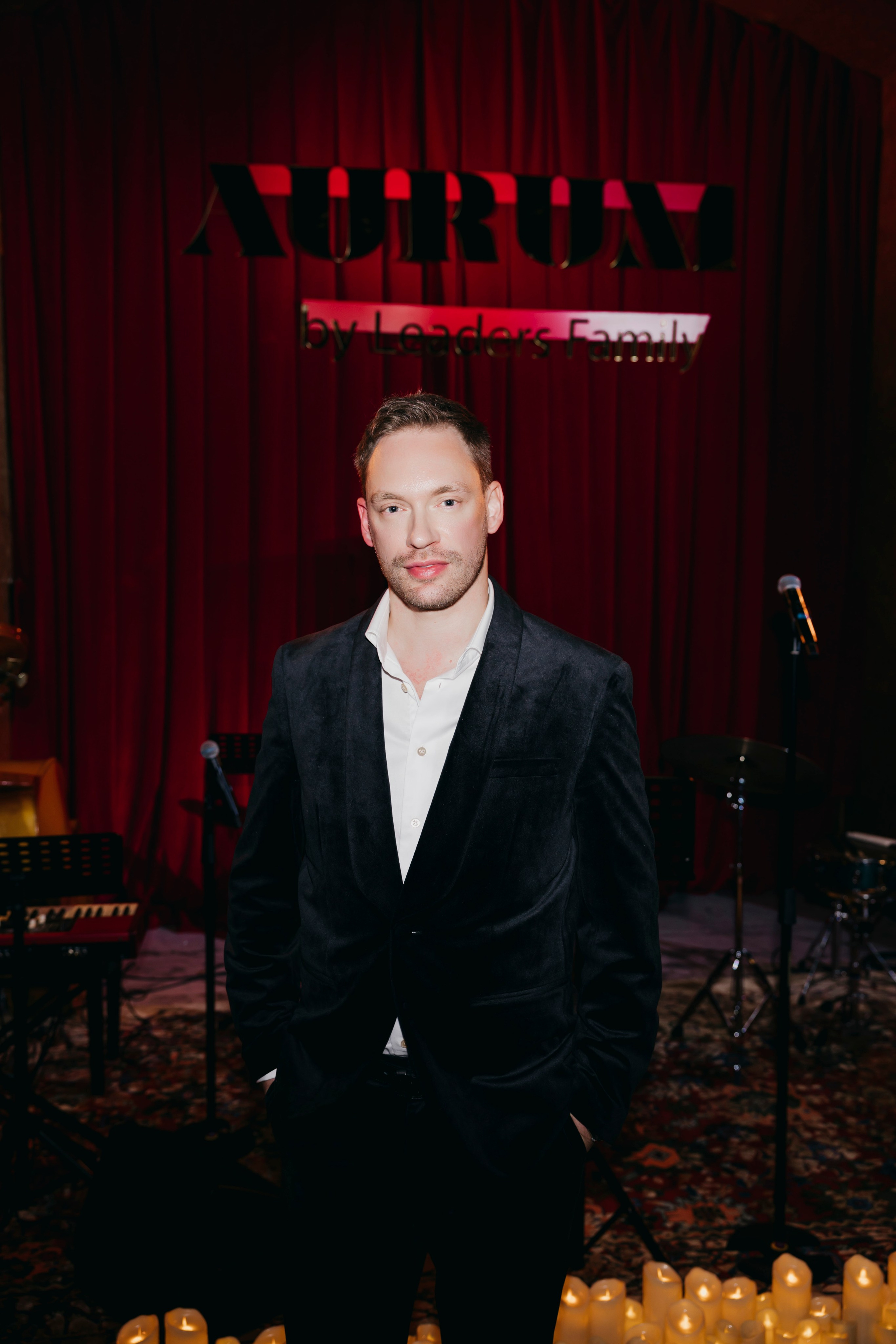 Презентация «AURUM». «Птичка на проводе»: информационный портал в Москве