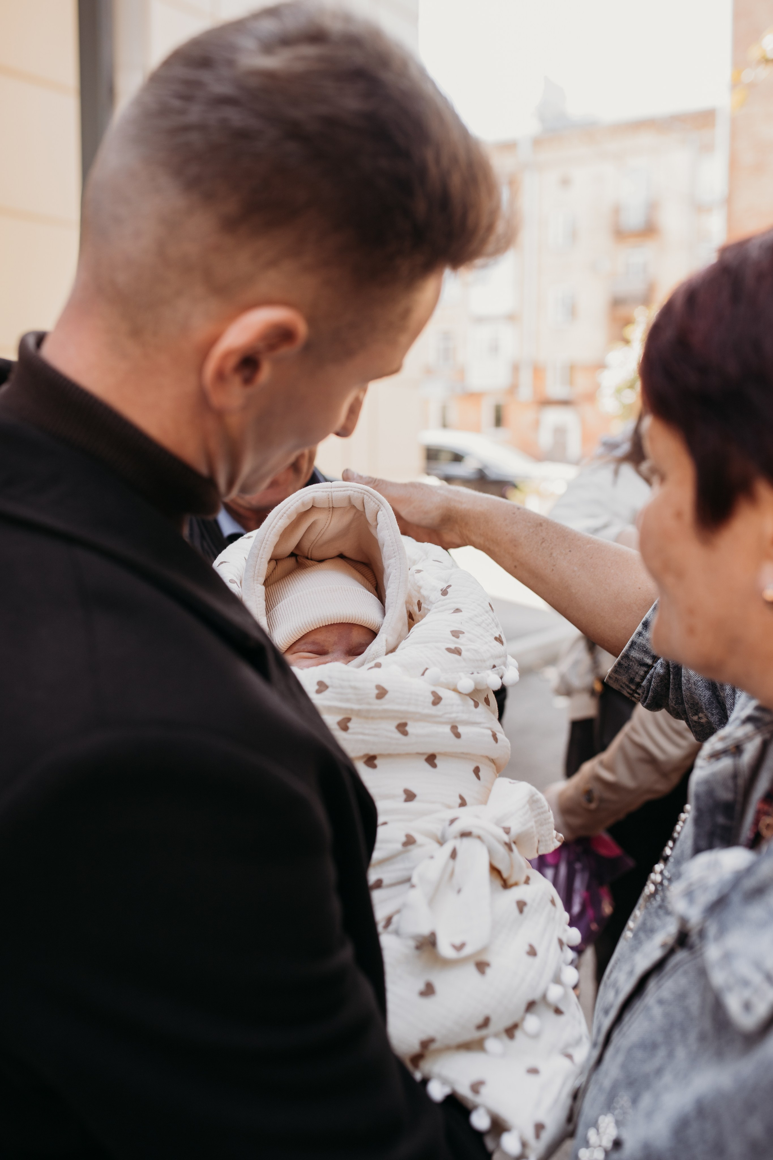 Фотосъемка выписки. Фотограф новорожденных в г. Барнаул Ренпенинг Катерина