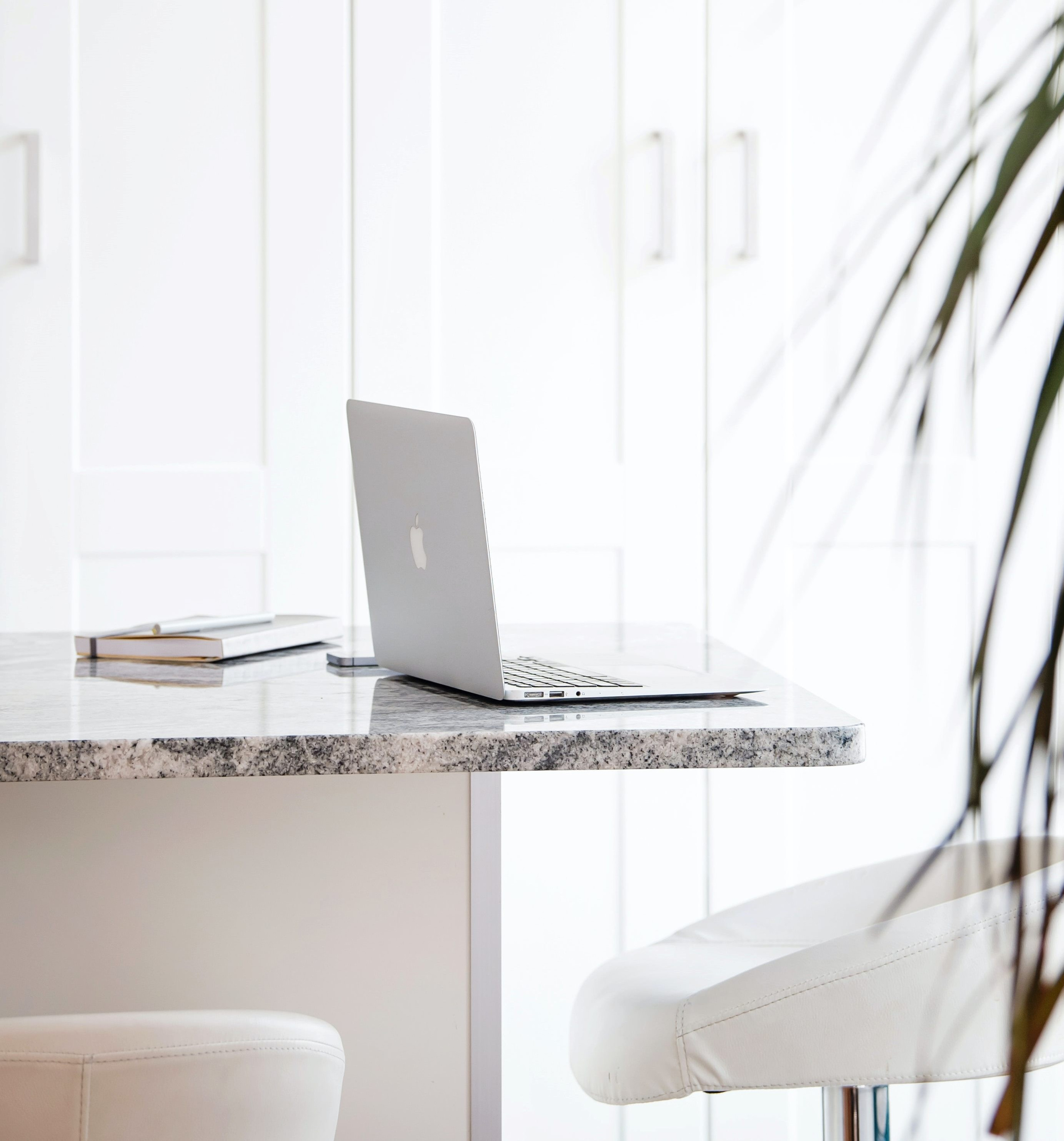 (НЕ)продающий контент