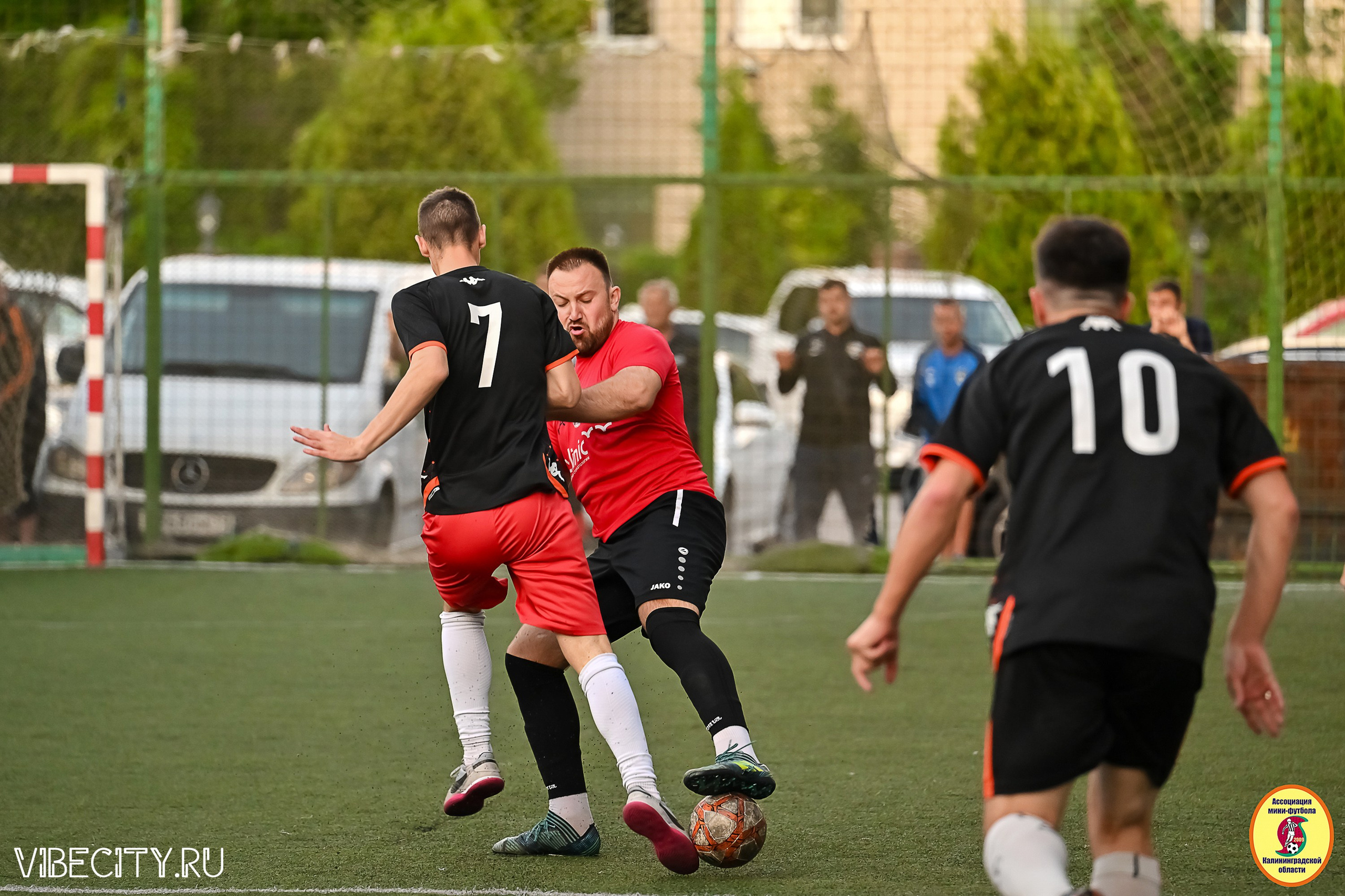 ИГРЫ МИНИ-ФУТБОЛЬНОЙ И КОРПОРАТИВНОЙ ЛИГИ. VIBECITY.RU Вайб Сити Ру Фоторепортажи Фотоотчеты Калининград