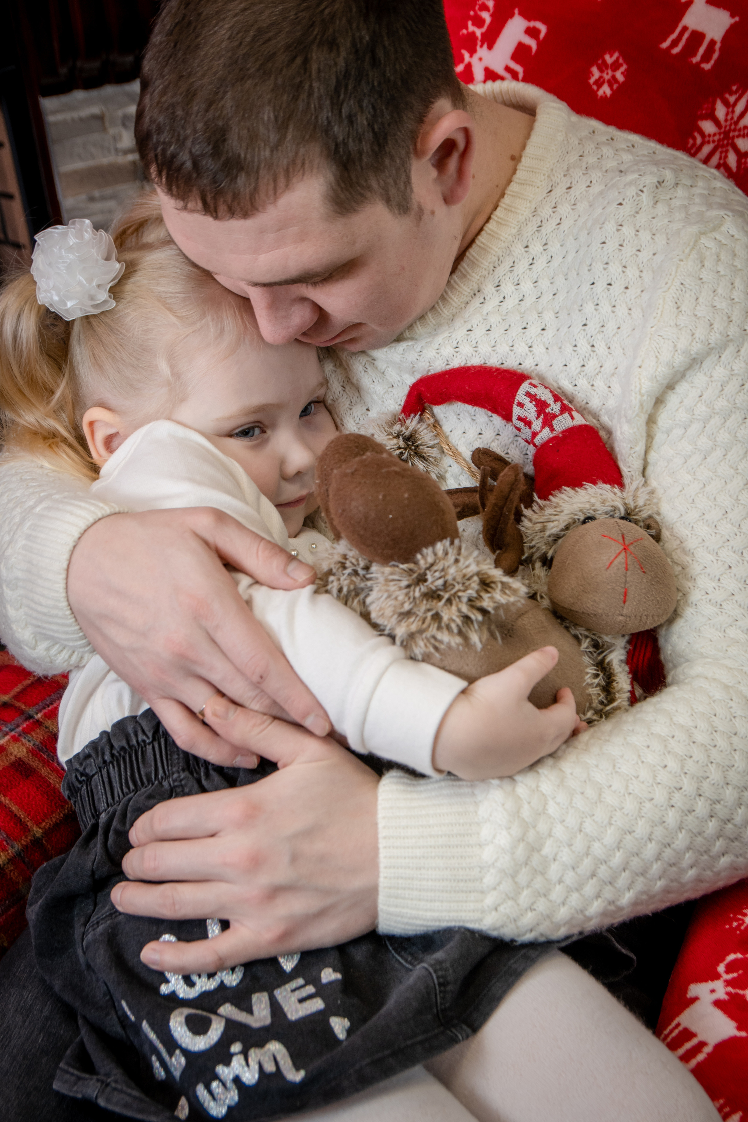 Милая фотосессия Марины, Евгения и Ариши. Фотограф в Сузуне — Зоя Попова (Собственная фотостудия)