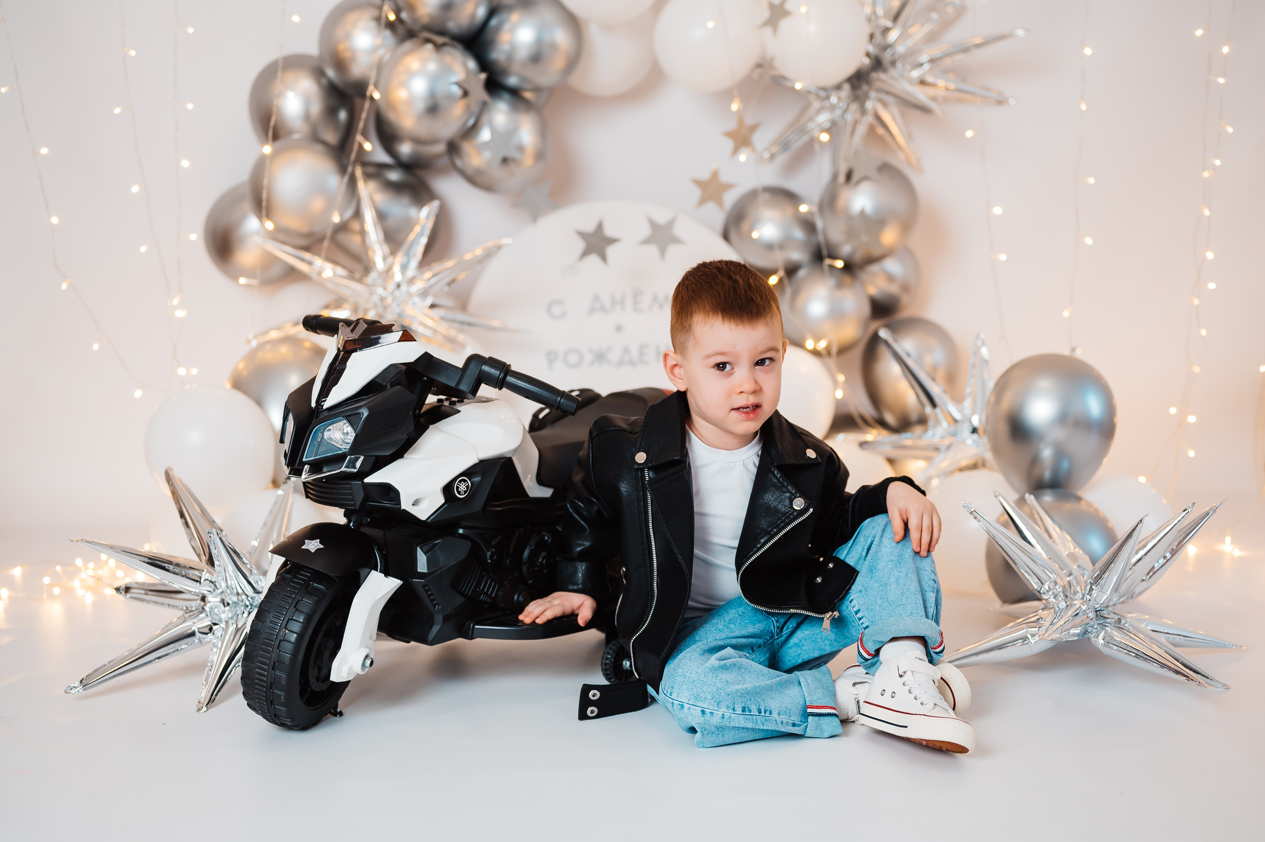 Именинник. Детский и семейный фотограф в Красноярске. Фотосессии новорожденных малышей до 1 месяца