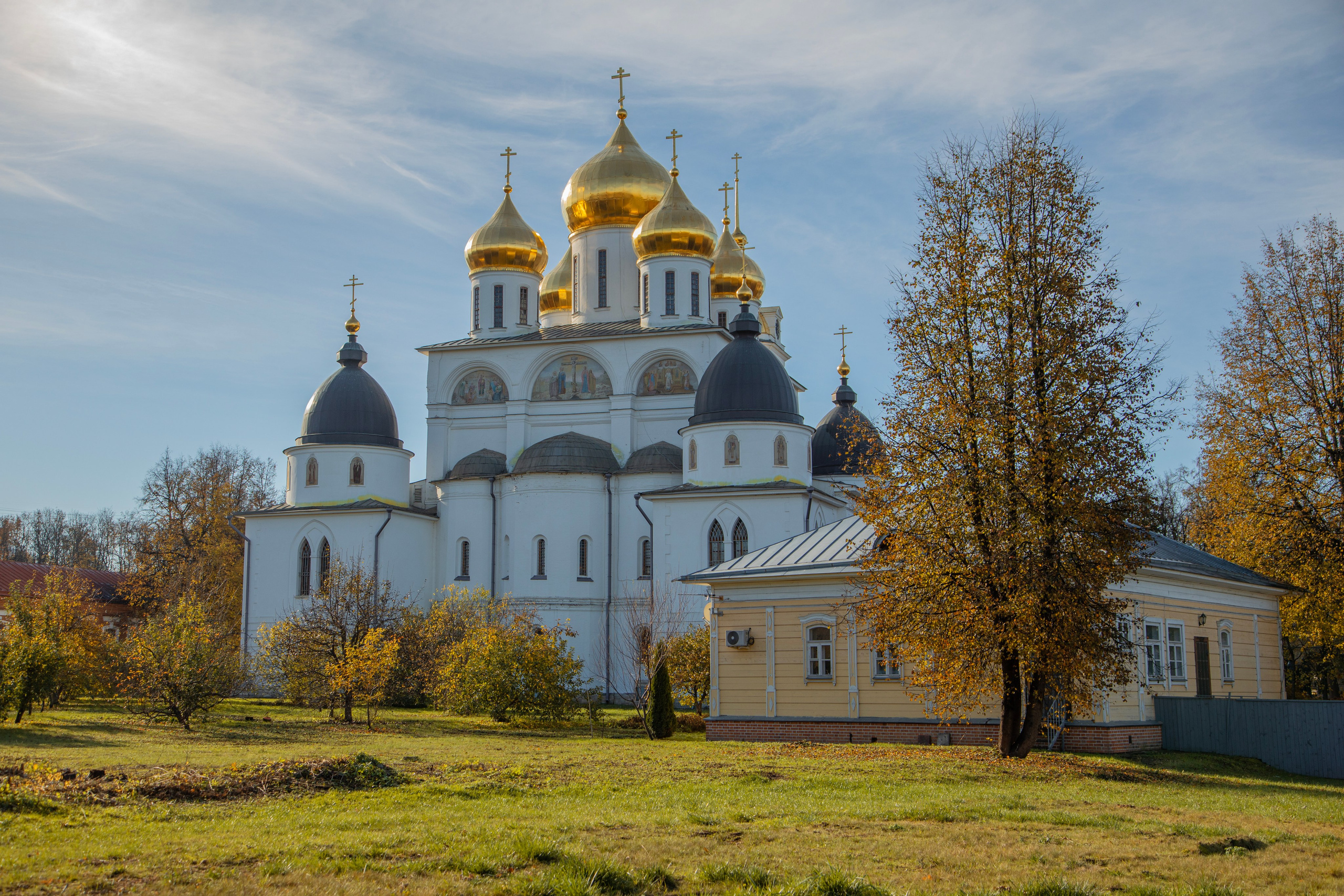 Воскресенье в г. Дмитров. Фотограф Сергей Ловкий