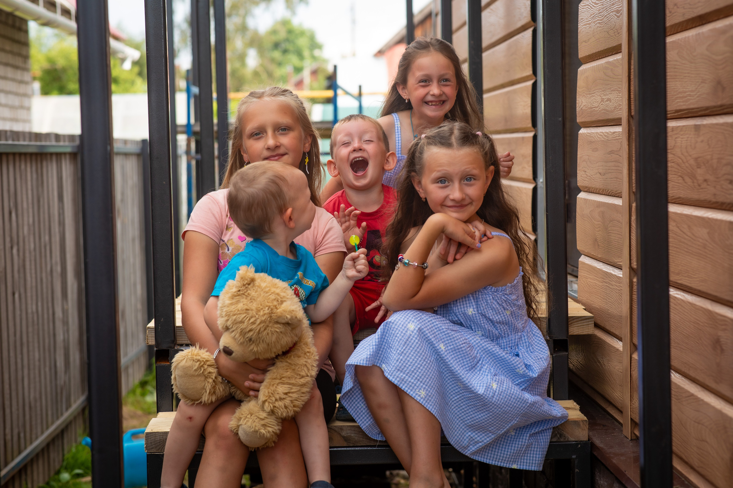 Веселая и обаятельная семейка Беловых. Фотограф Сергей Ловкий