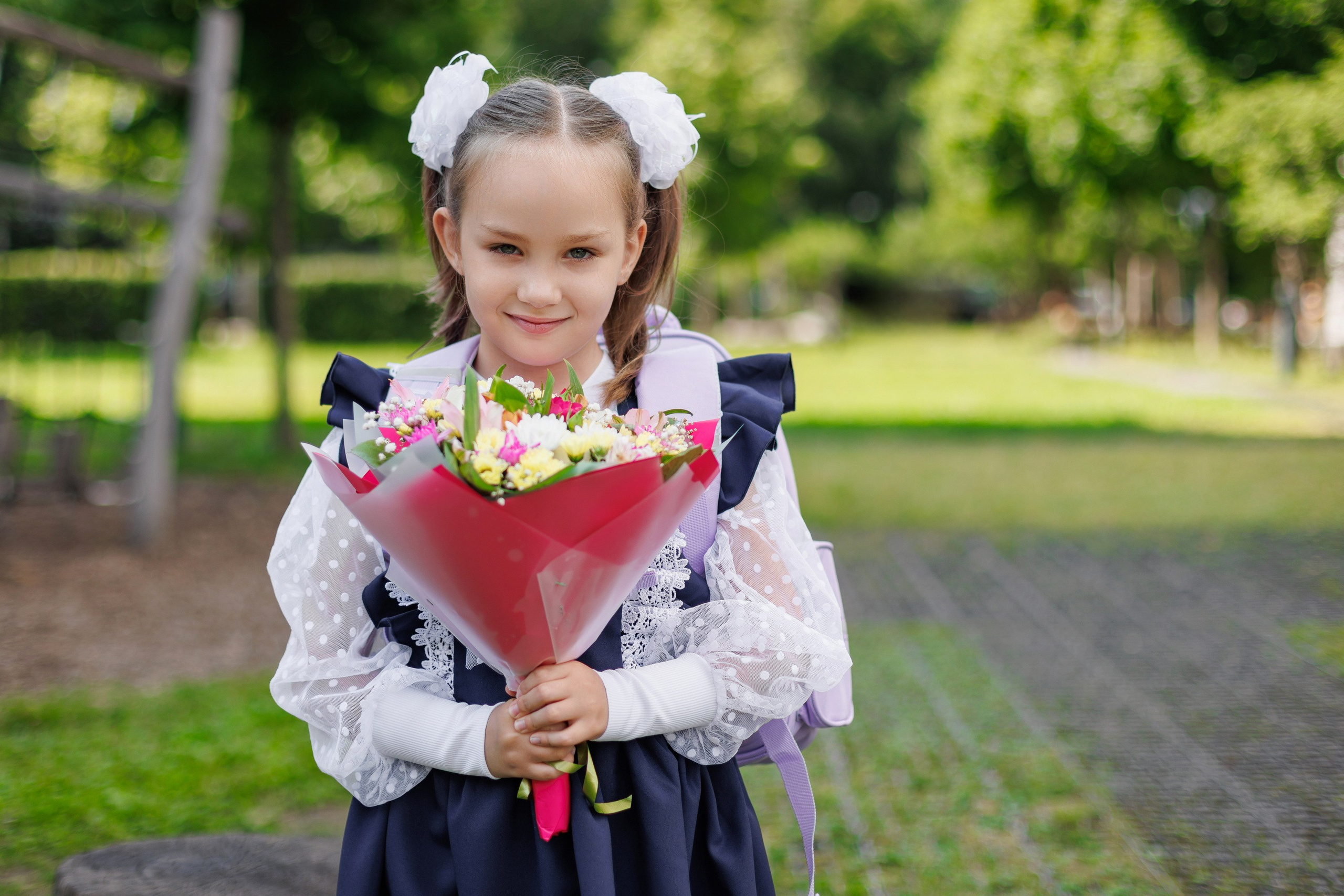 KidsFoto.ru школьные выпускные альбомы в Москве и Подмосковье