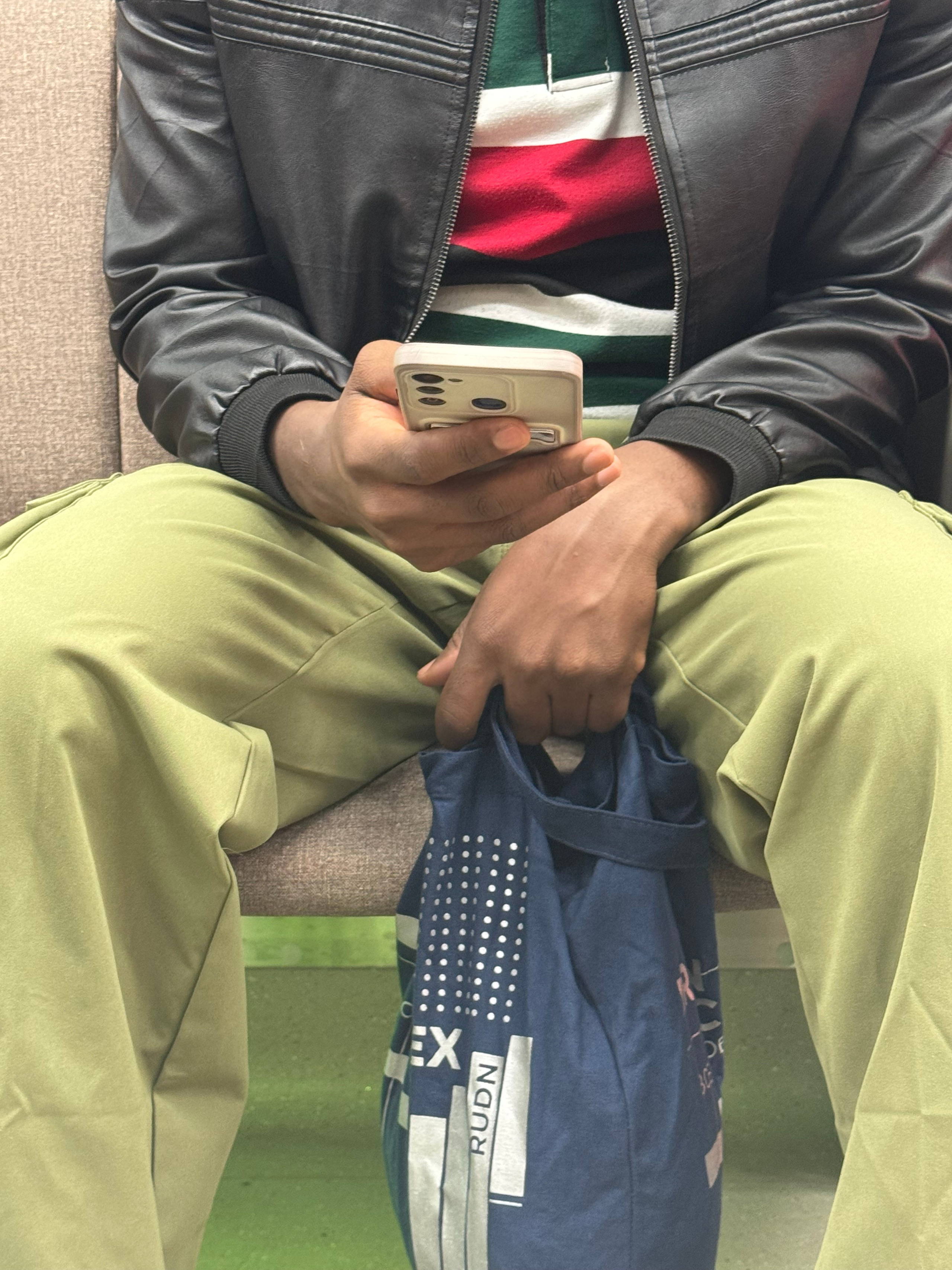 #руки_незнакомцев. Главная