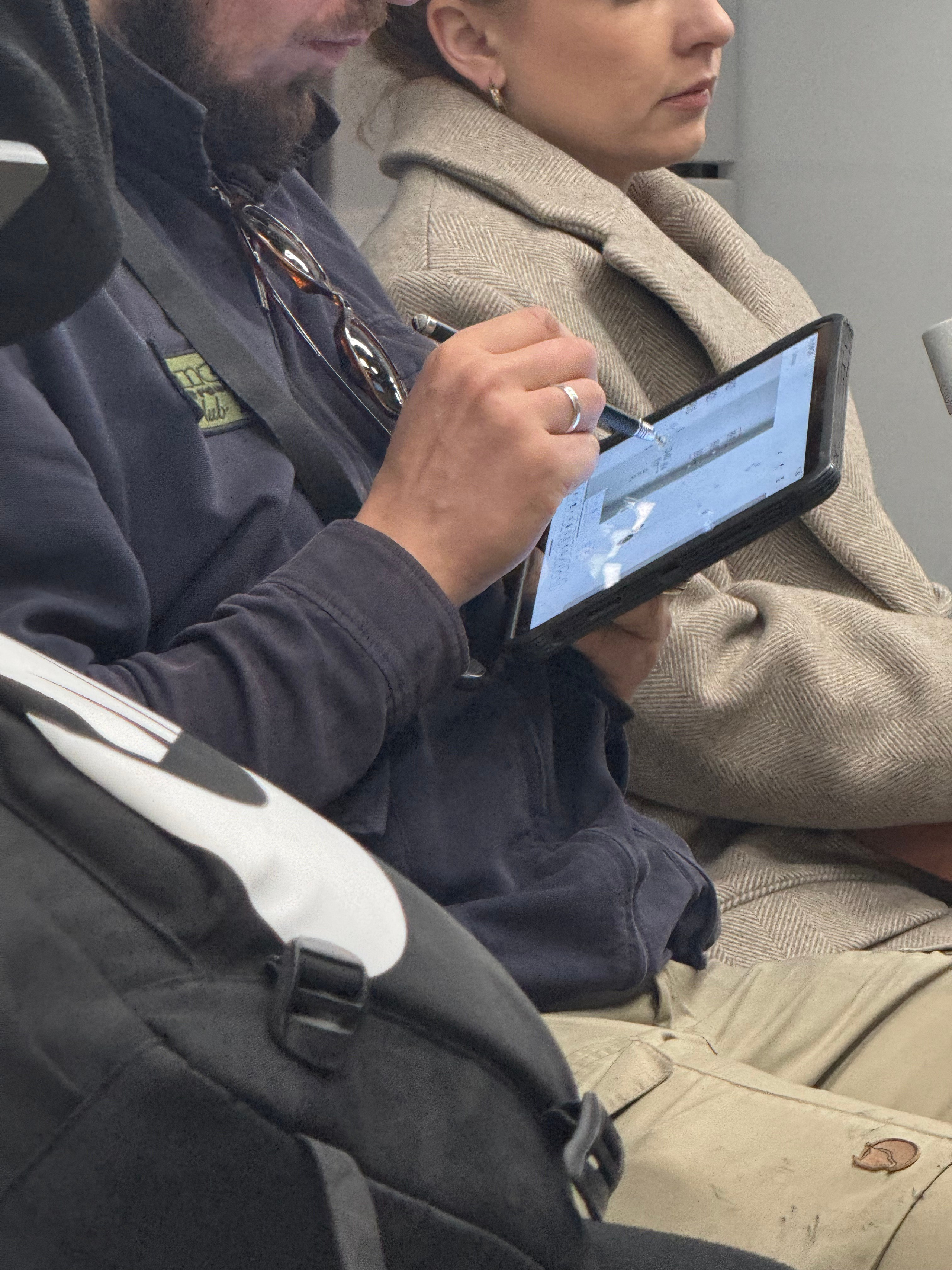 #руки_незнакомцев. Главная