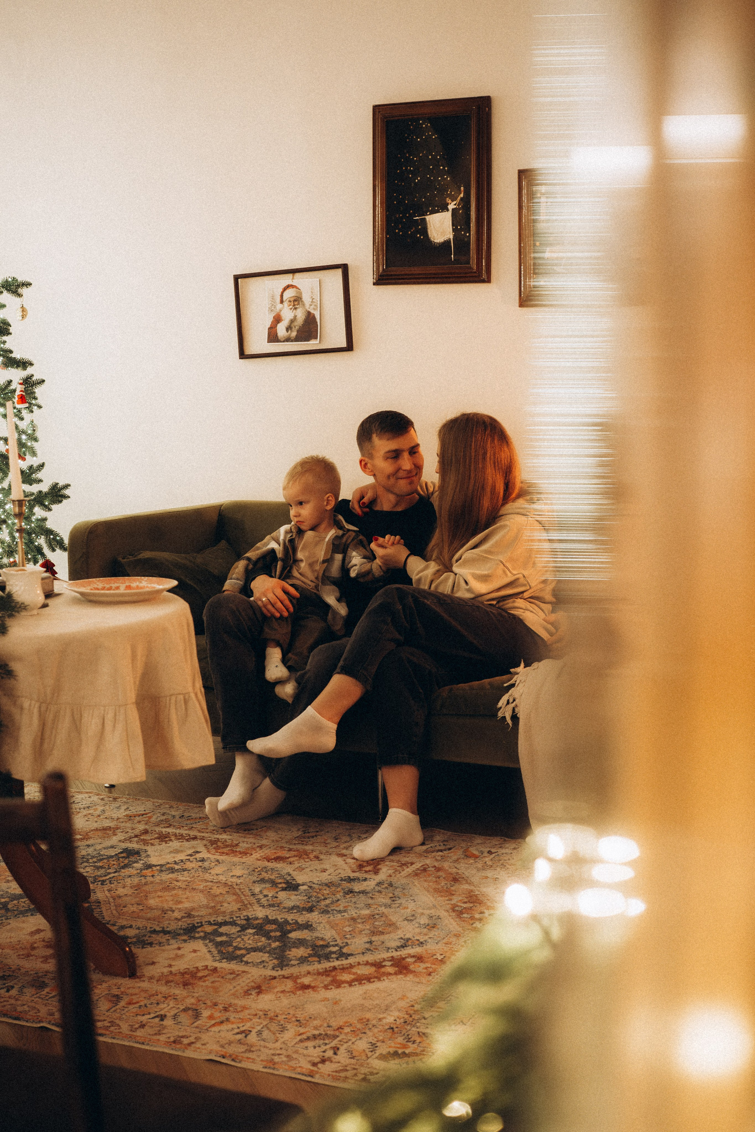 Новогодняя семейная фотосессия в студии. Семейный фотограф Егор Веденин