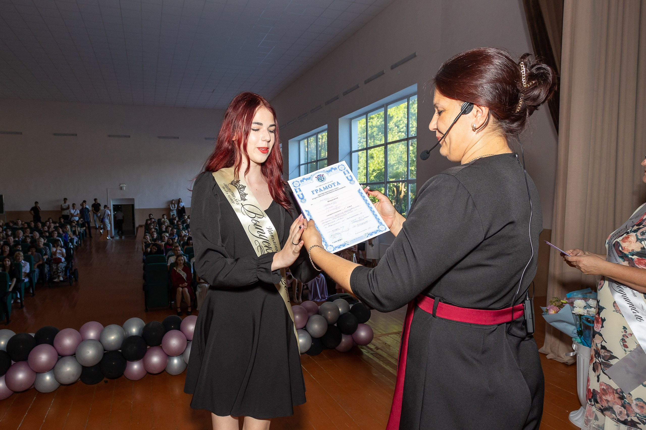 Вручение аттестата 2024 г. Выпускные альбомы Майкоп, Краснодар Елена Золотарева