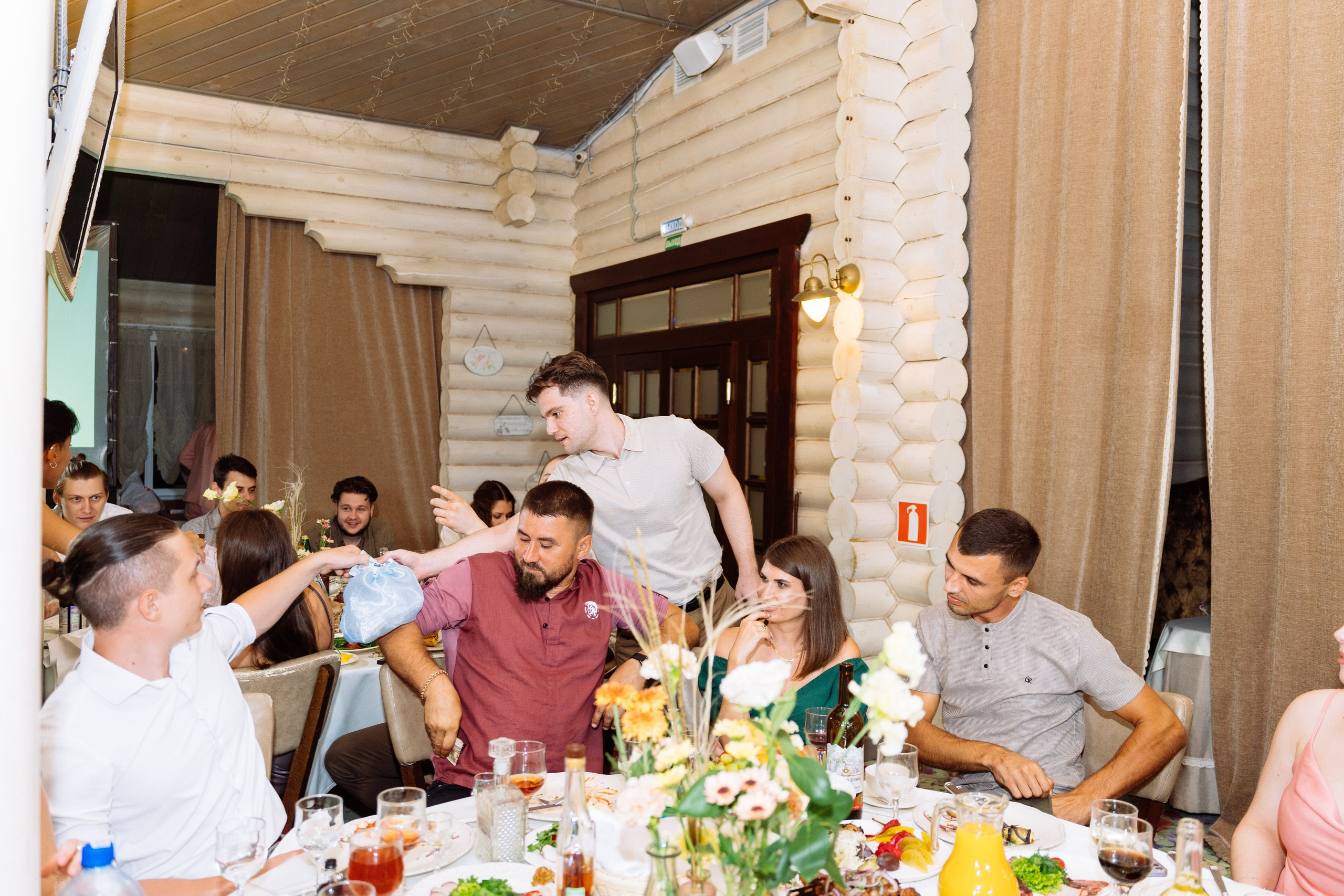 Свадьба Олега и Виктории в клубе «Ближняя дача»