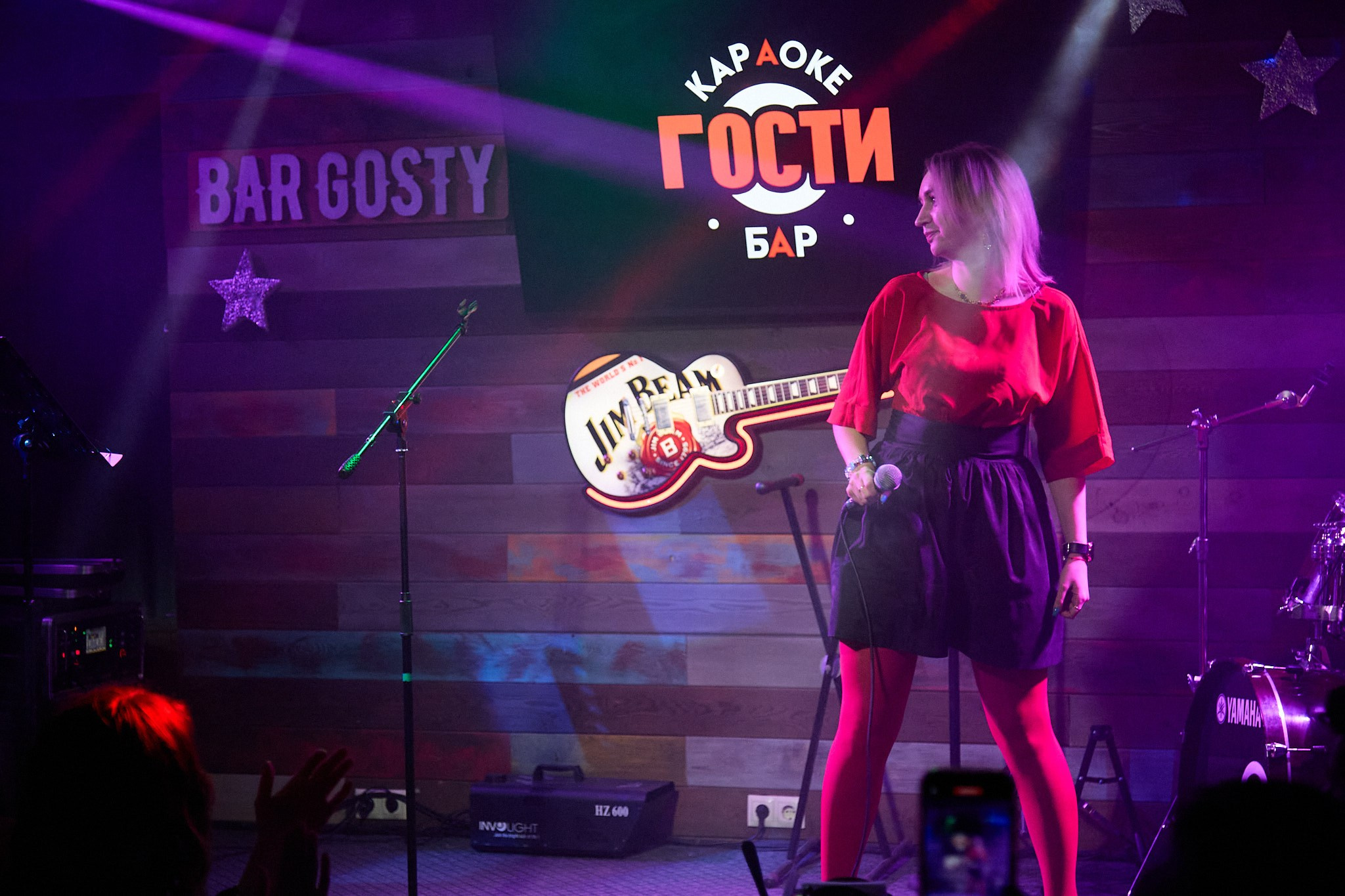 Концерт в баре «Гости». Фотограф Омск | Александр Вандеров