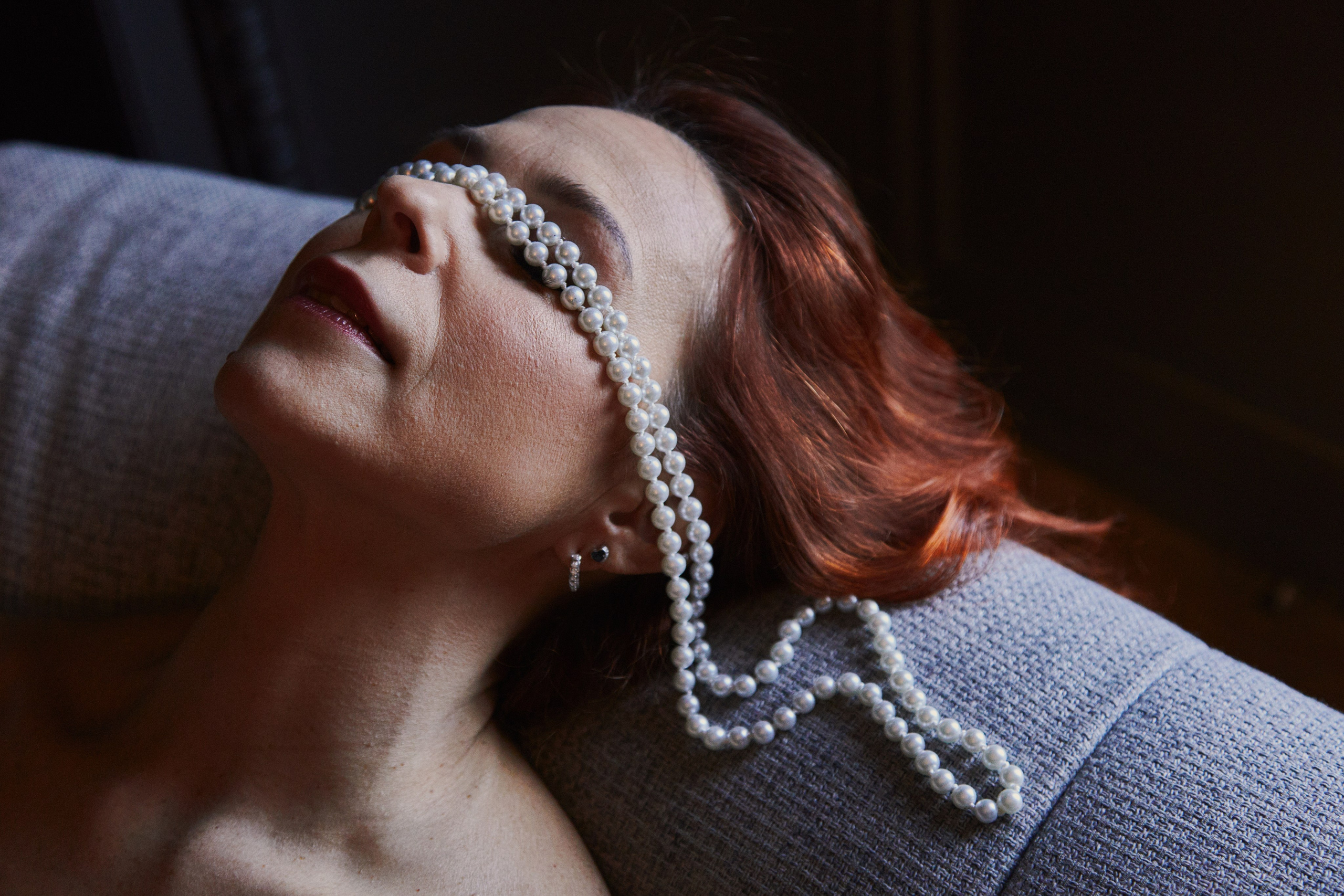 Пикантная фотосессия для прекрасной дамы. Семейная фотосессия и съёмка в школе СПб Сударикова Мария