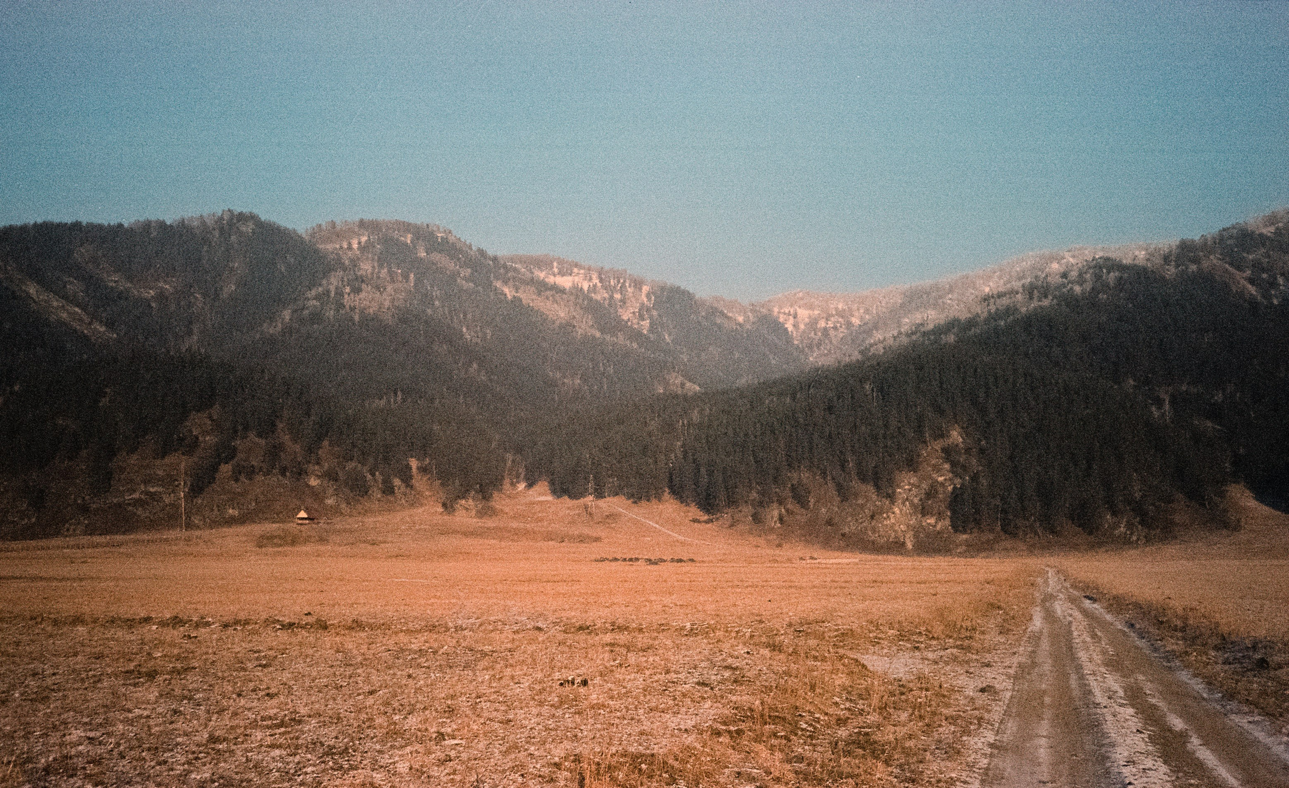 Путешествие на Алтай зимой: изумительные виды, снятые на фотопленку