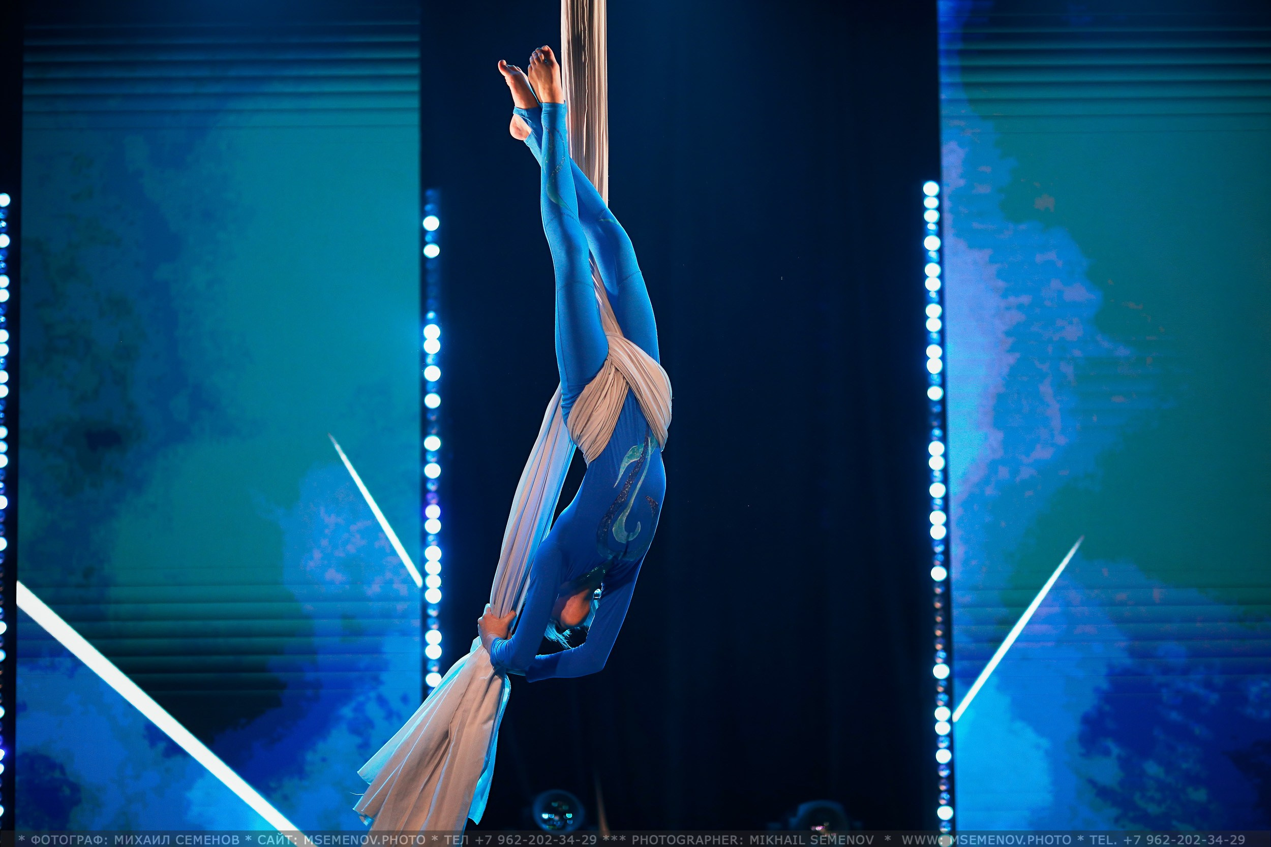 Анонс фоторепортажа с Концерта Грация. POLE DANCE. Photographer for business Mikhail Semenov. Aqua photo studio, photo school