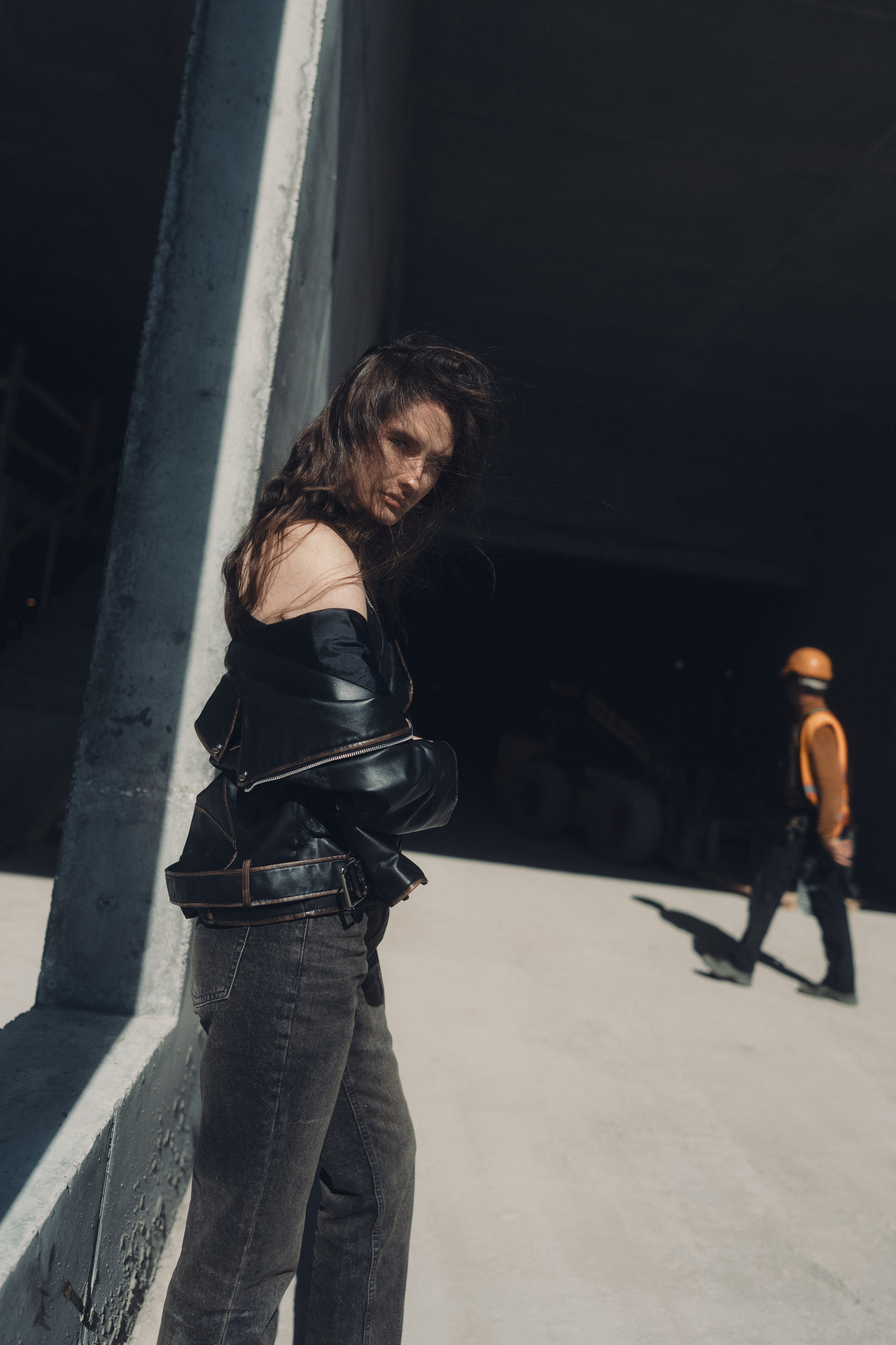 Female street photo shoot at a construction site in Kazan - Anton Avanzato