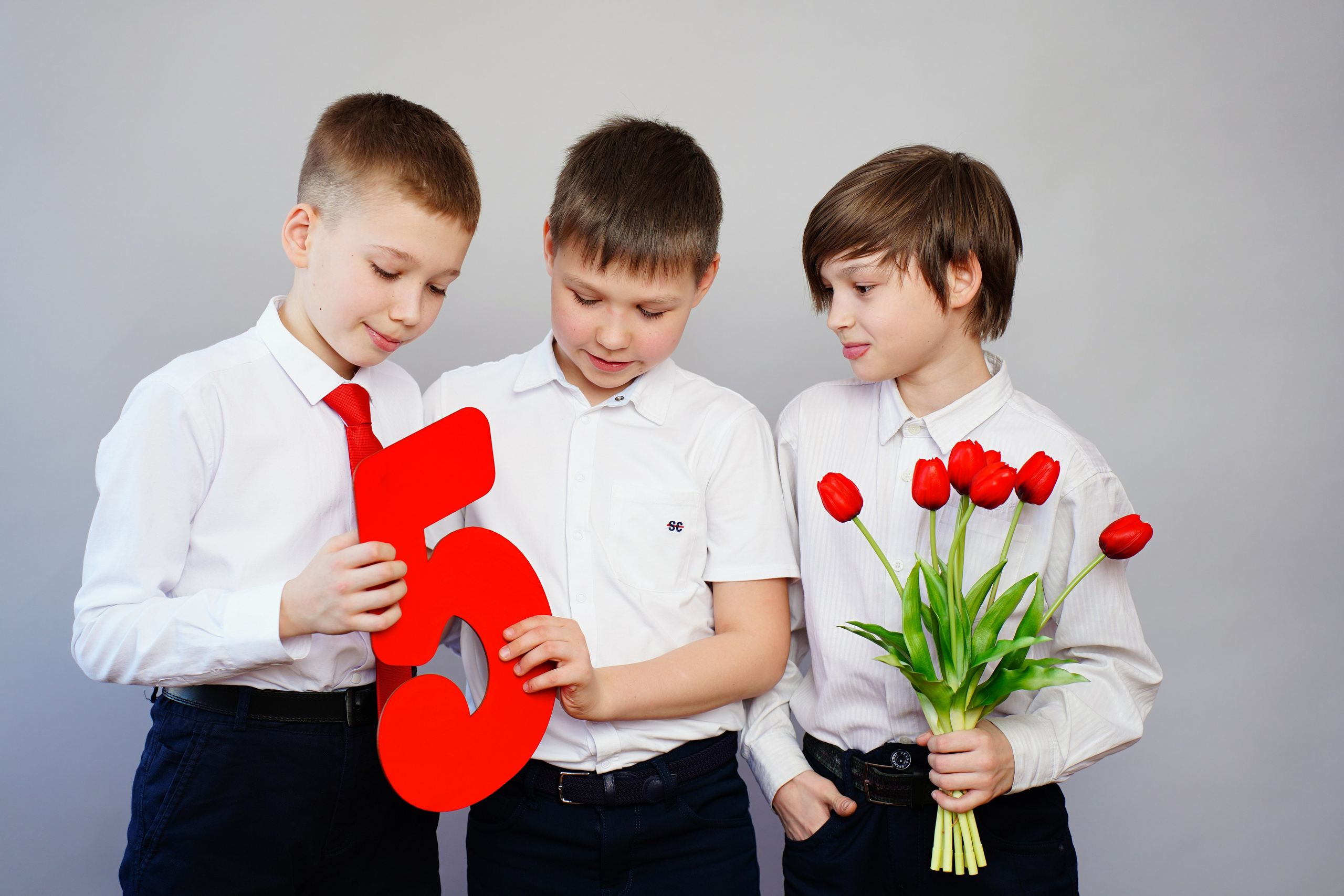 MEMENTO.Выпускные альбомы, школьные, юбилейные и другие книги. Ростов-на-Дону