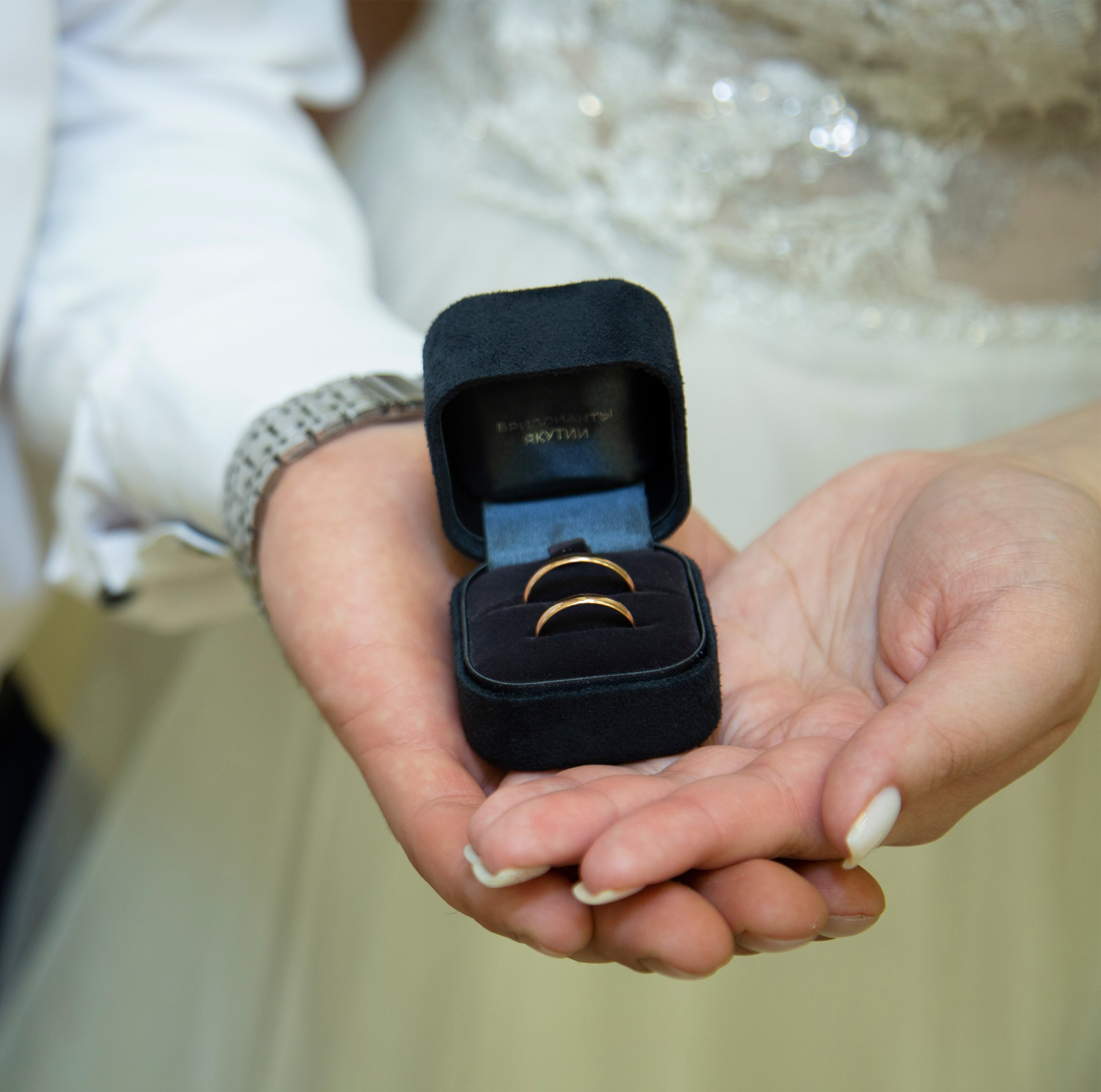 Свадебная фотосессия Андрея и Алины в Савеловском ЗАГСе. Фотосессия в студии в Москве от профессионального фотографа услуги по доступным ценам