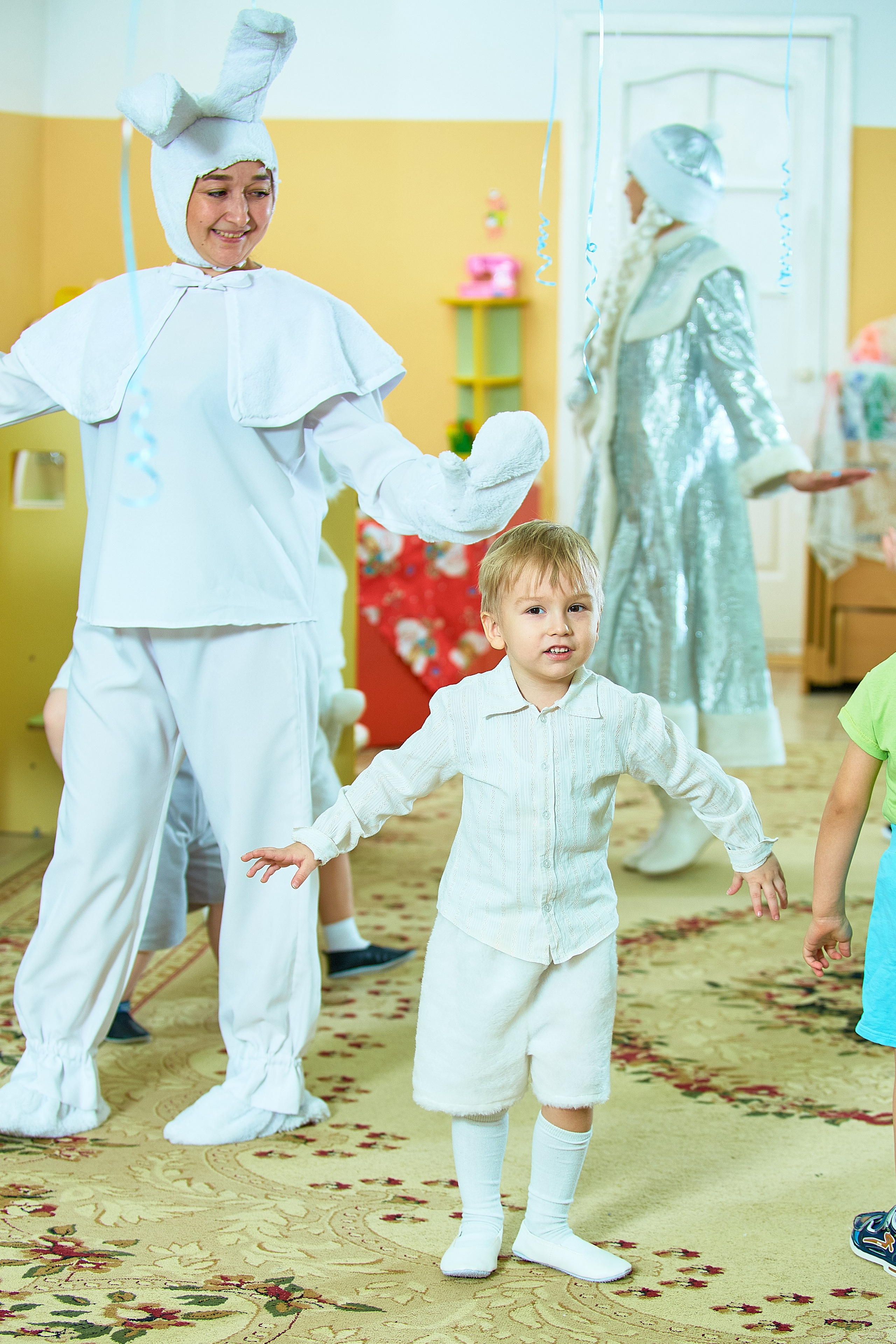 Новогодний утренник. Выпускной альбом Новосибирск