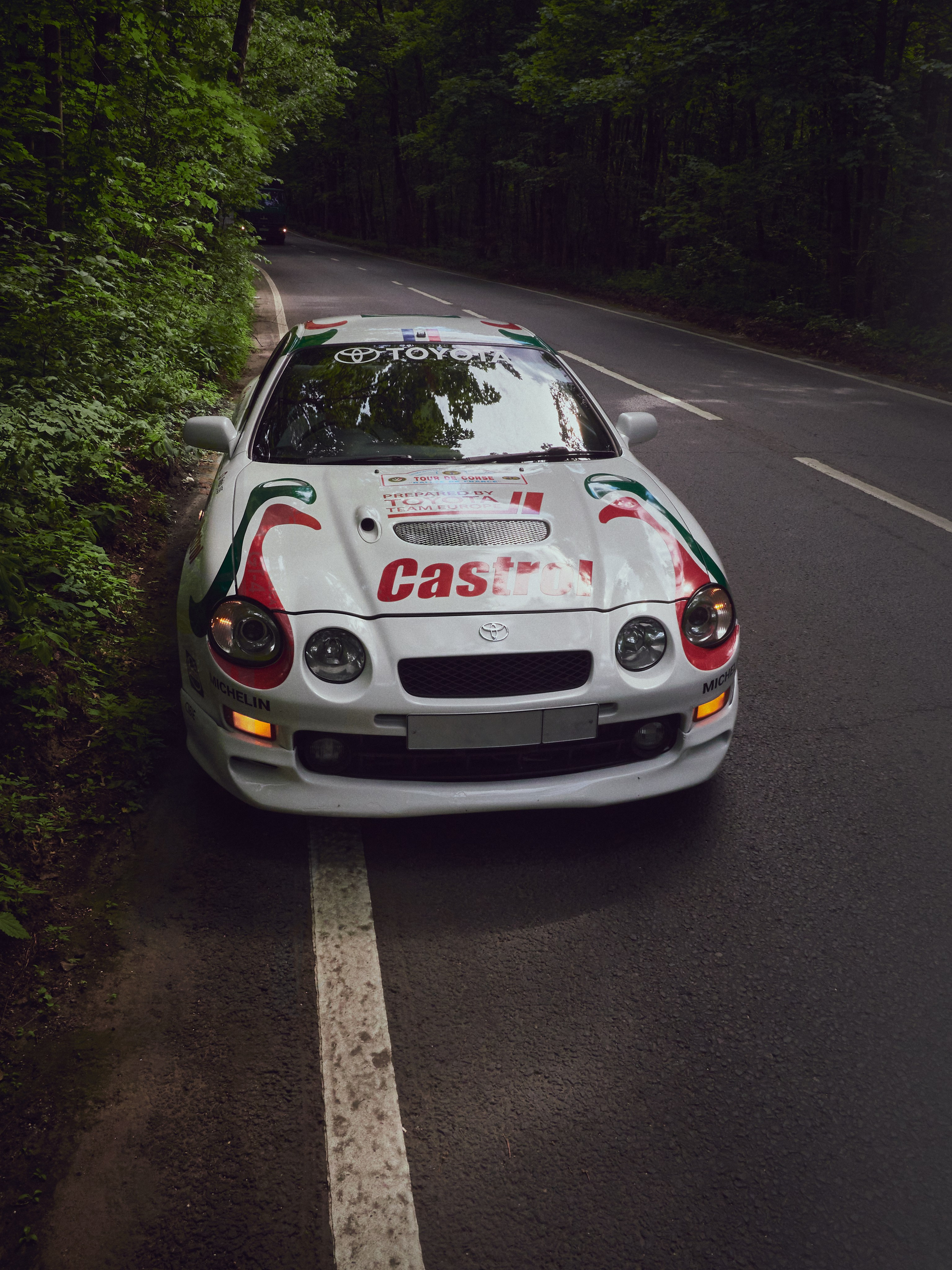 Упражнение с асфальтом. Коммерческий и художественный фотограф в Москве Плоскирев Валерий