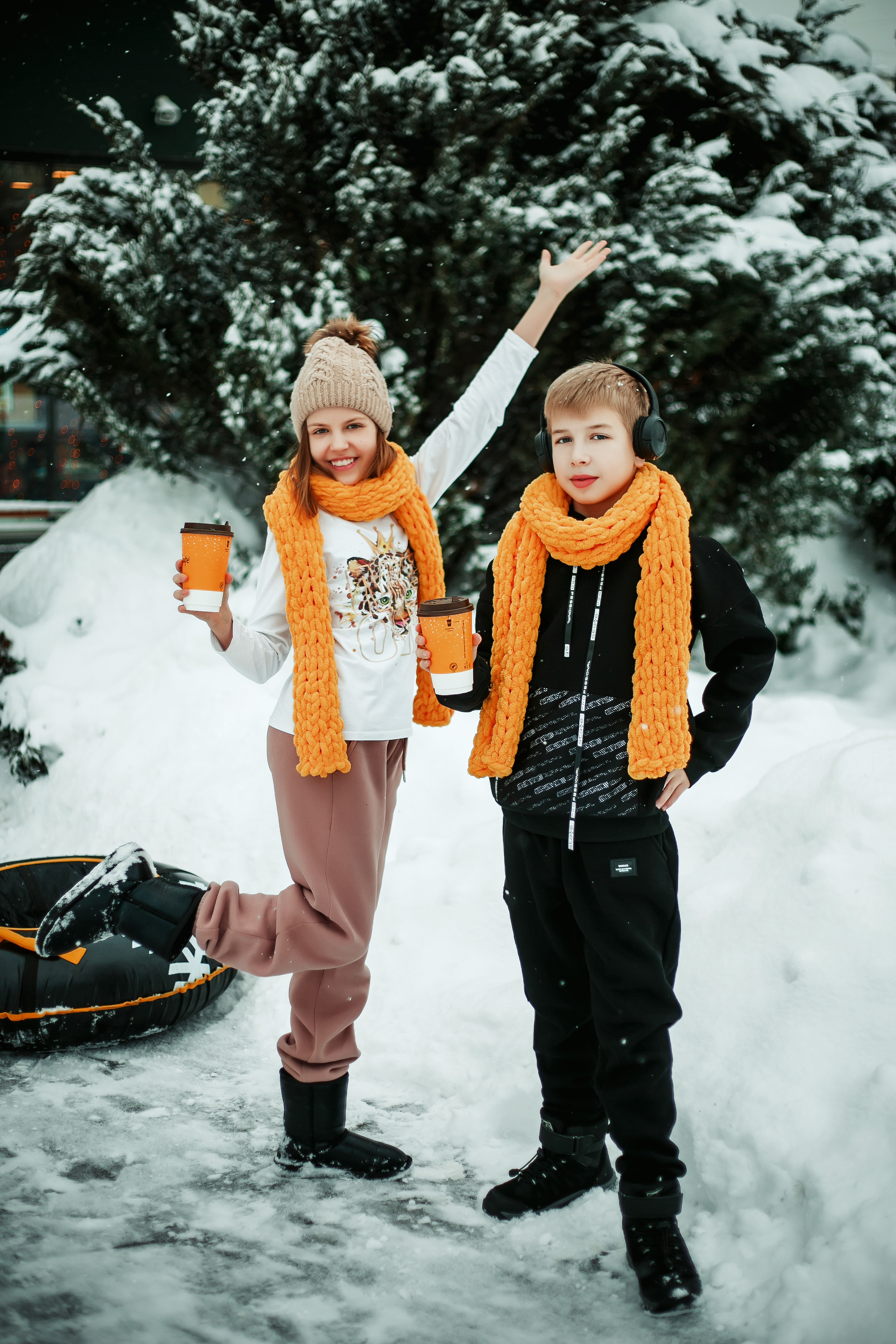 Цена на выпускные альбомы 4 класса. Выпускной альбом в Москве и Домодедово Вышка Школьный фотограф