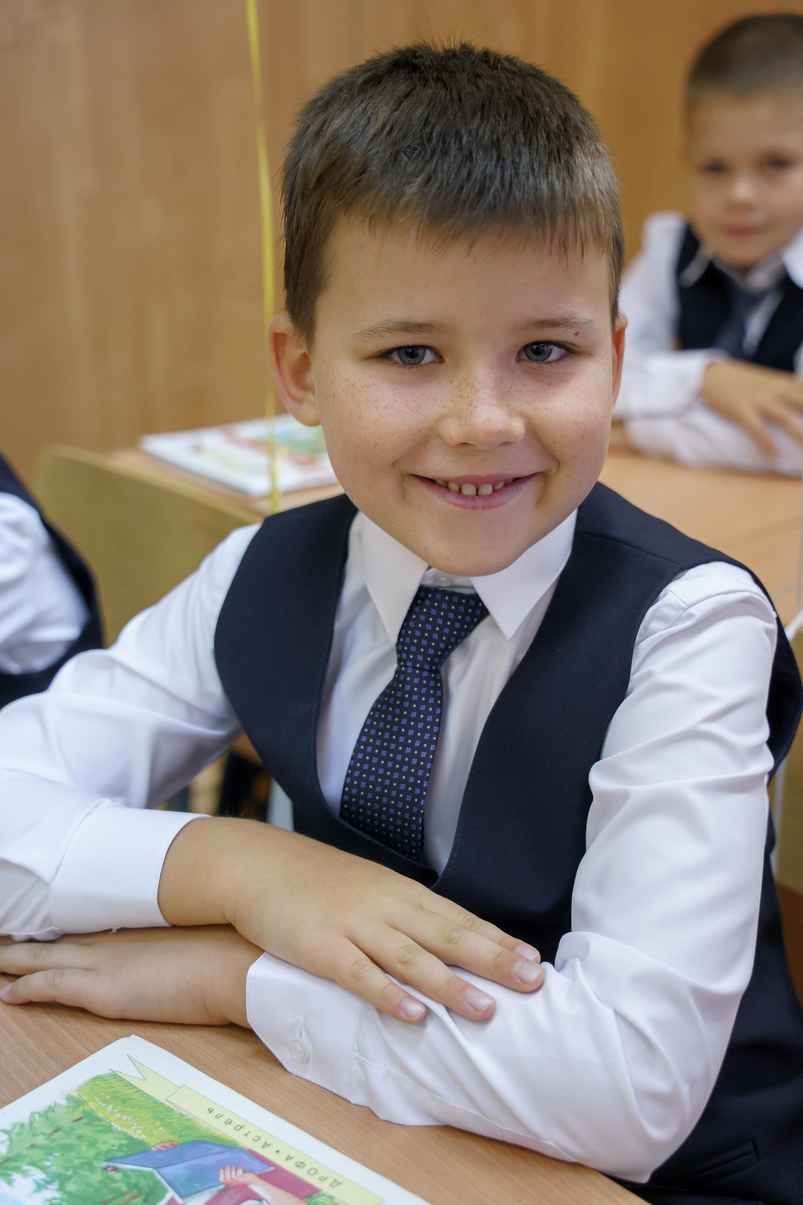 Цены для 1-3 классов. Выпускной альбом в Москве и Домодедово Вышка Школьный фотограф