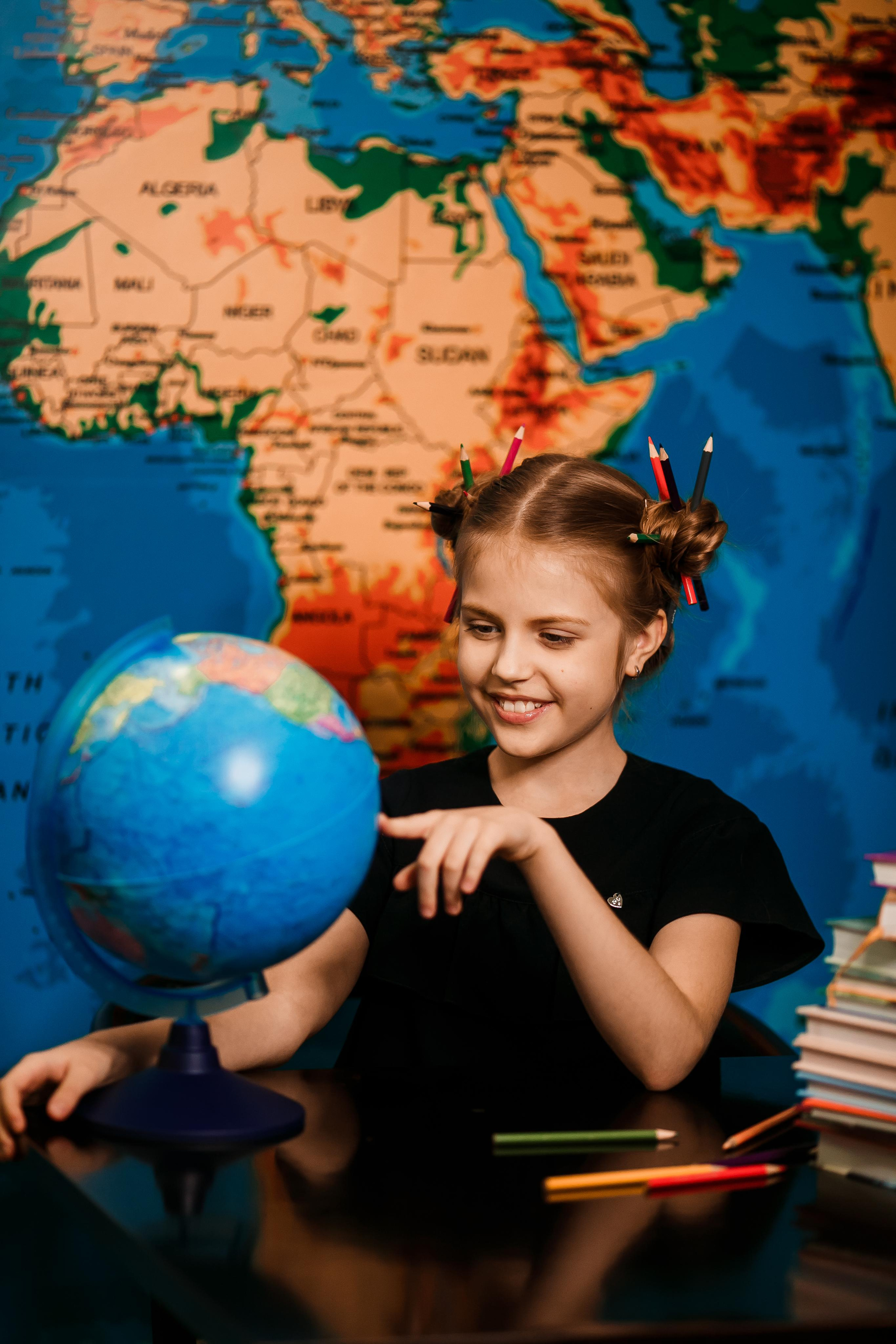 Цена на выпускные альбомы 4 класса. Выпускной альбом в Москве и Домодедово Вышка Школьный фотограф