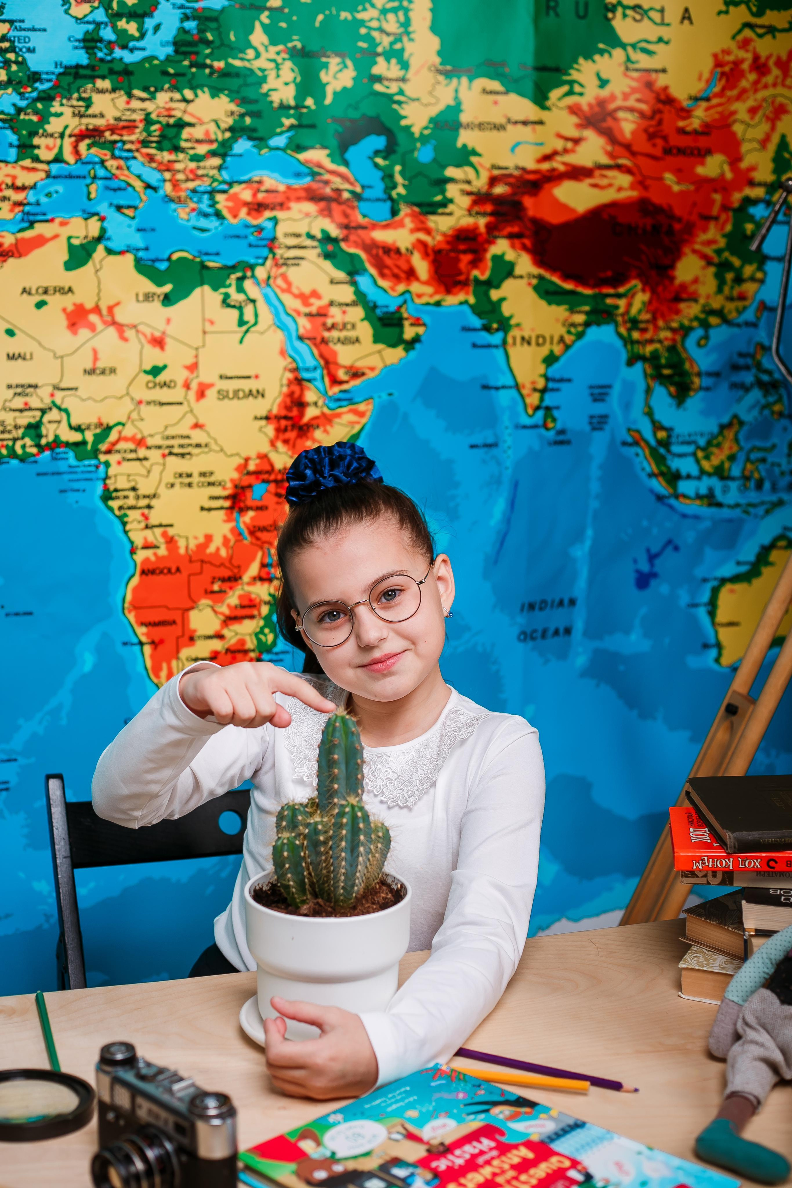 Цена на выпускные альбомы 4 класса. Выпускной альбом в Москве и Домодедово Вышка Школьный фотограф