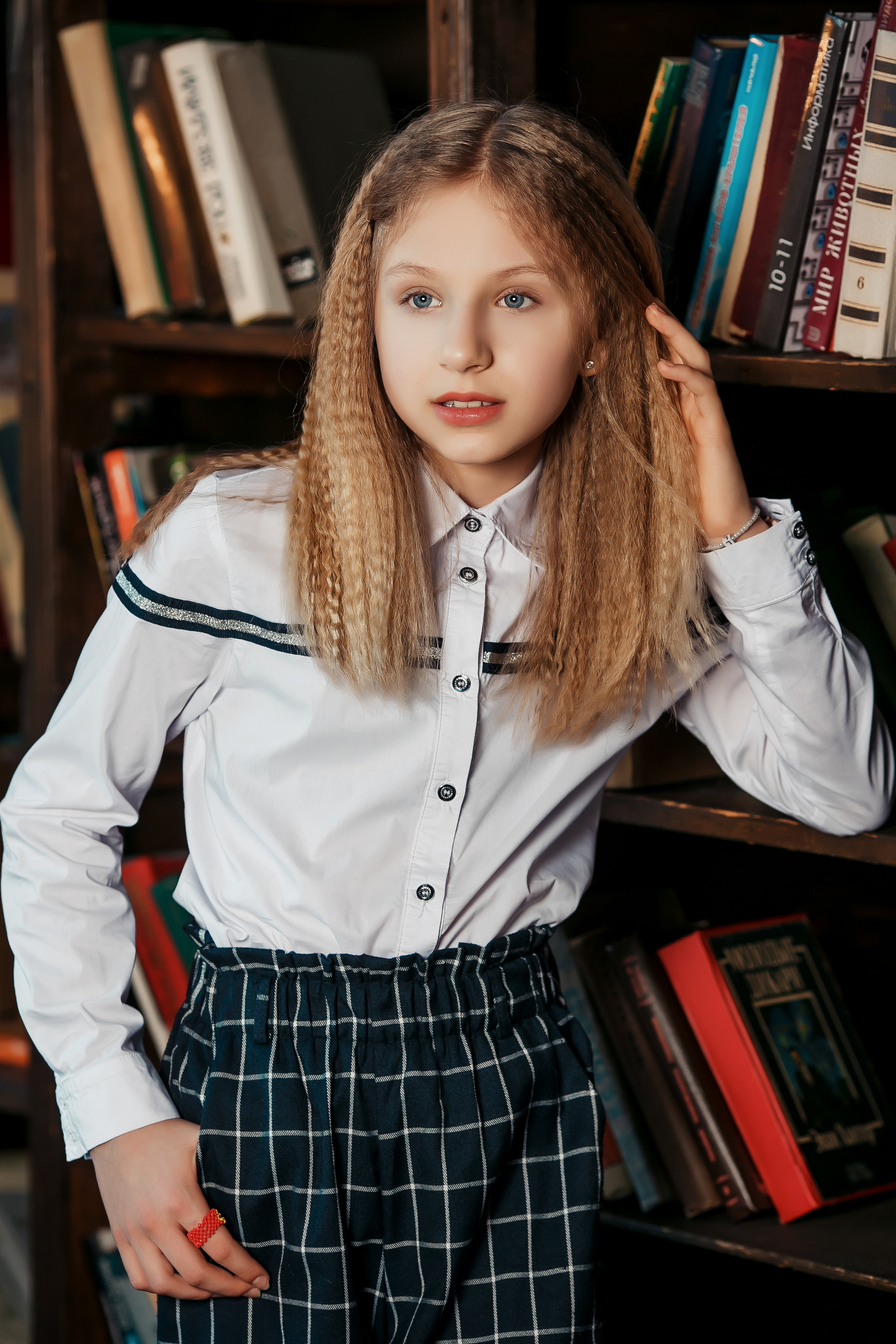 Цена на выпускные альбомы 4 класса. Выпускной альбом в Москве и Домодедово Вышка Школьный фотограф