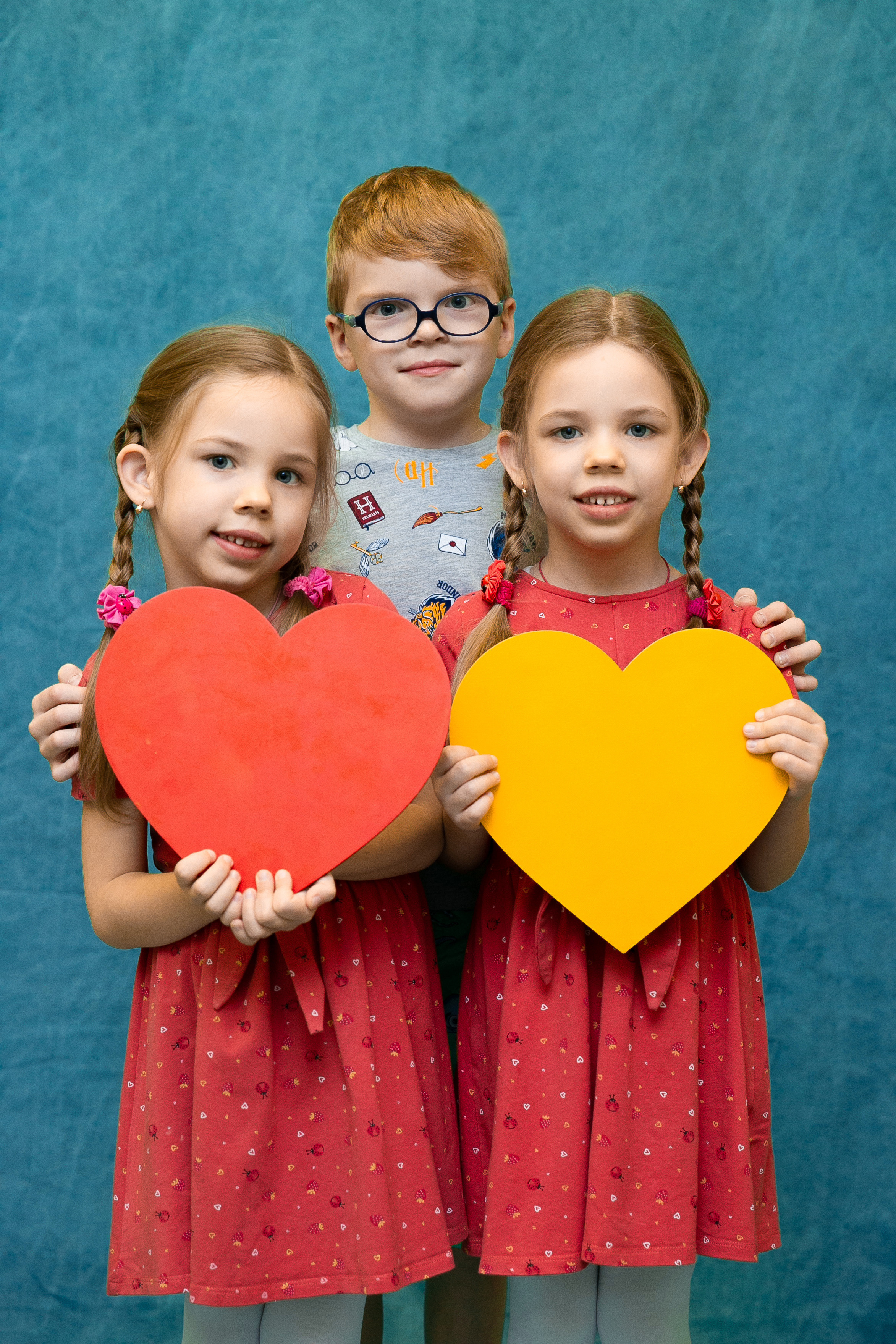 Выпускные альбомы для детского сада. Выпускной альбом в Москве и Домодедово Вышка Школьный фотограф