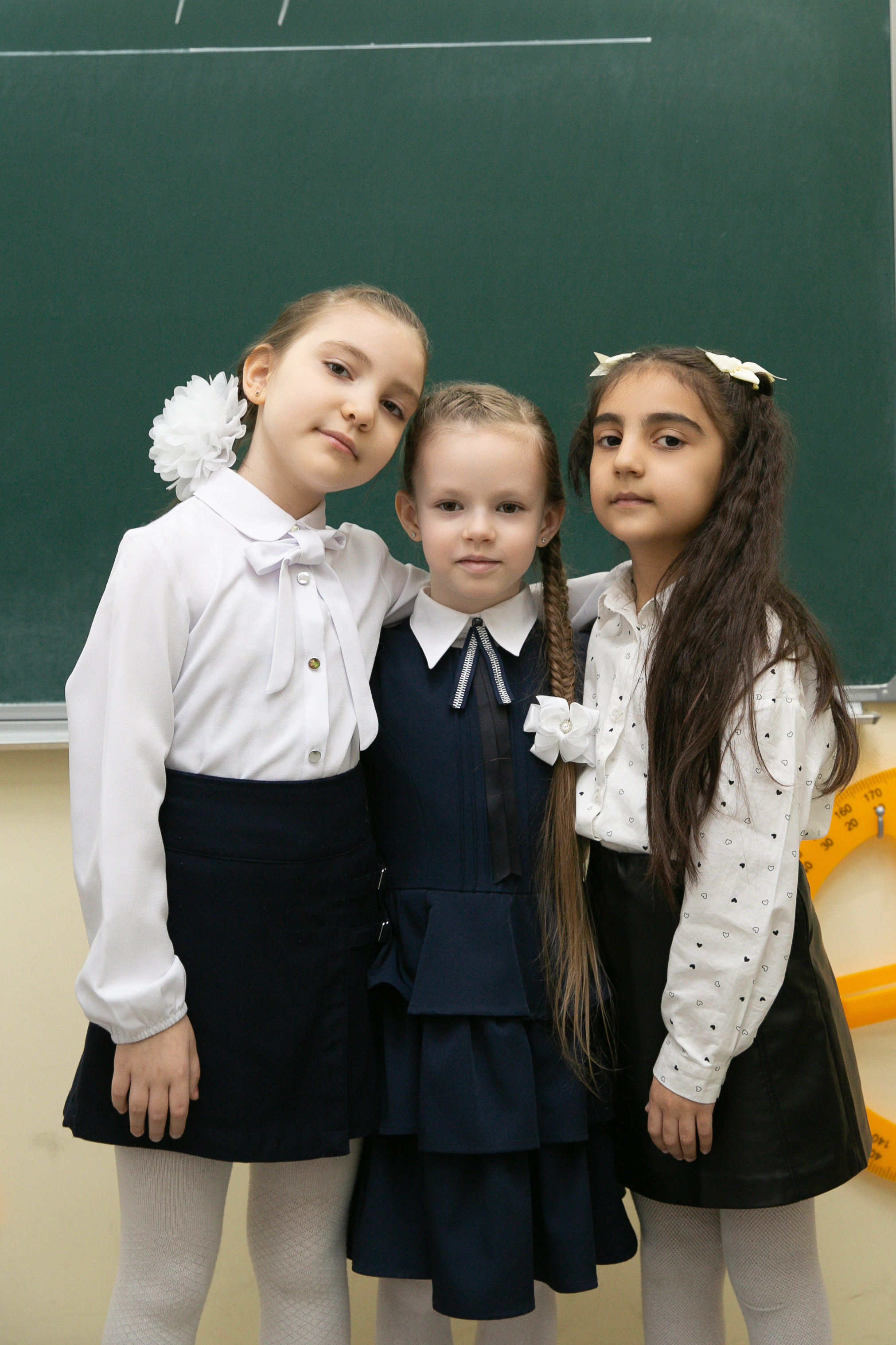 Цены для 1-3 классов. Выпускной альбом в Москве и Домодедово Вышка Школьный фотограф