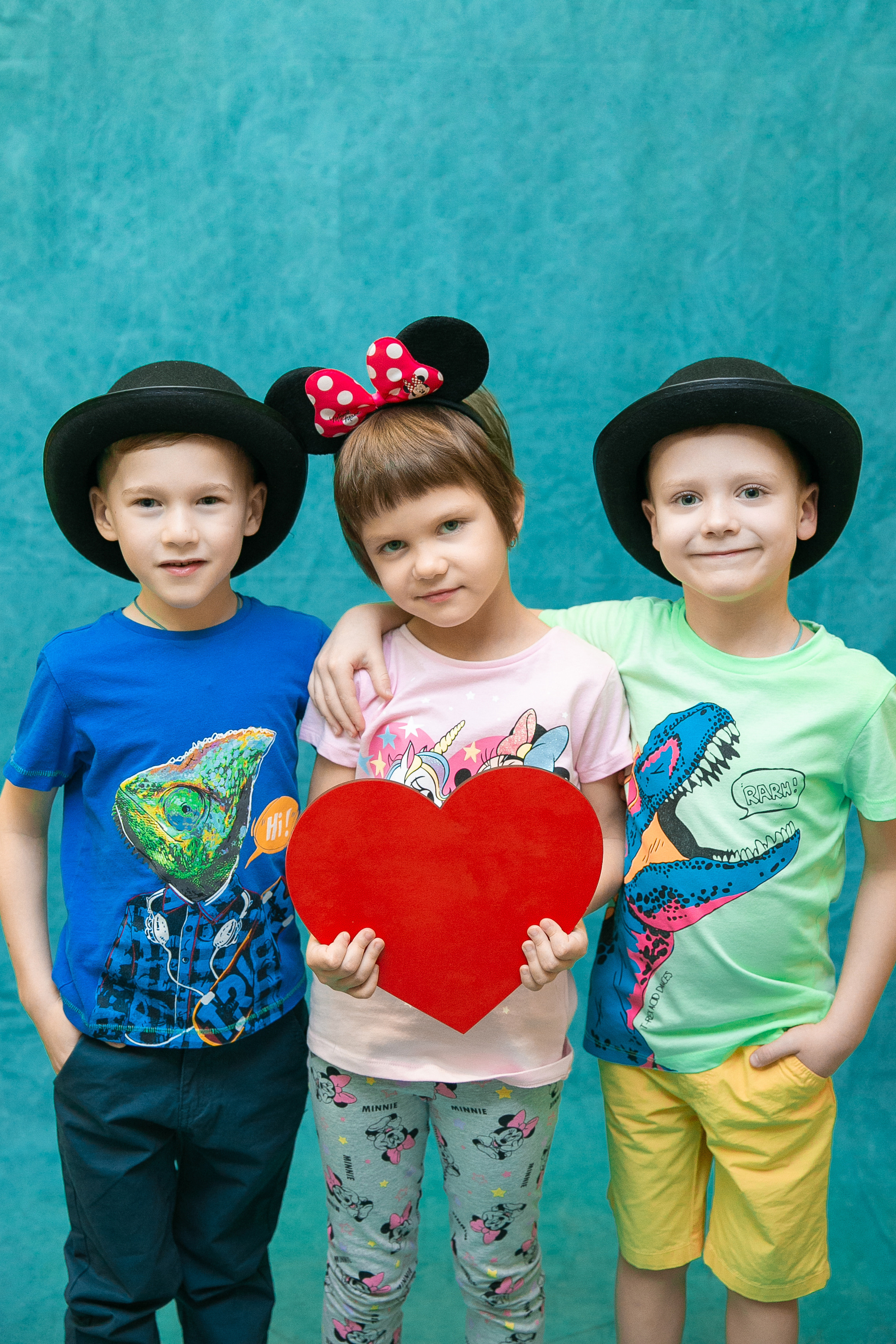 Выпускные альбомы для детского сада. Выпускной альбом в Москве и Домодедово Вышка Школьный фотограф