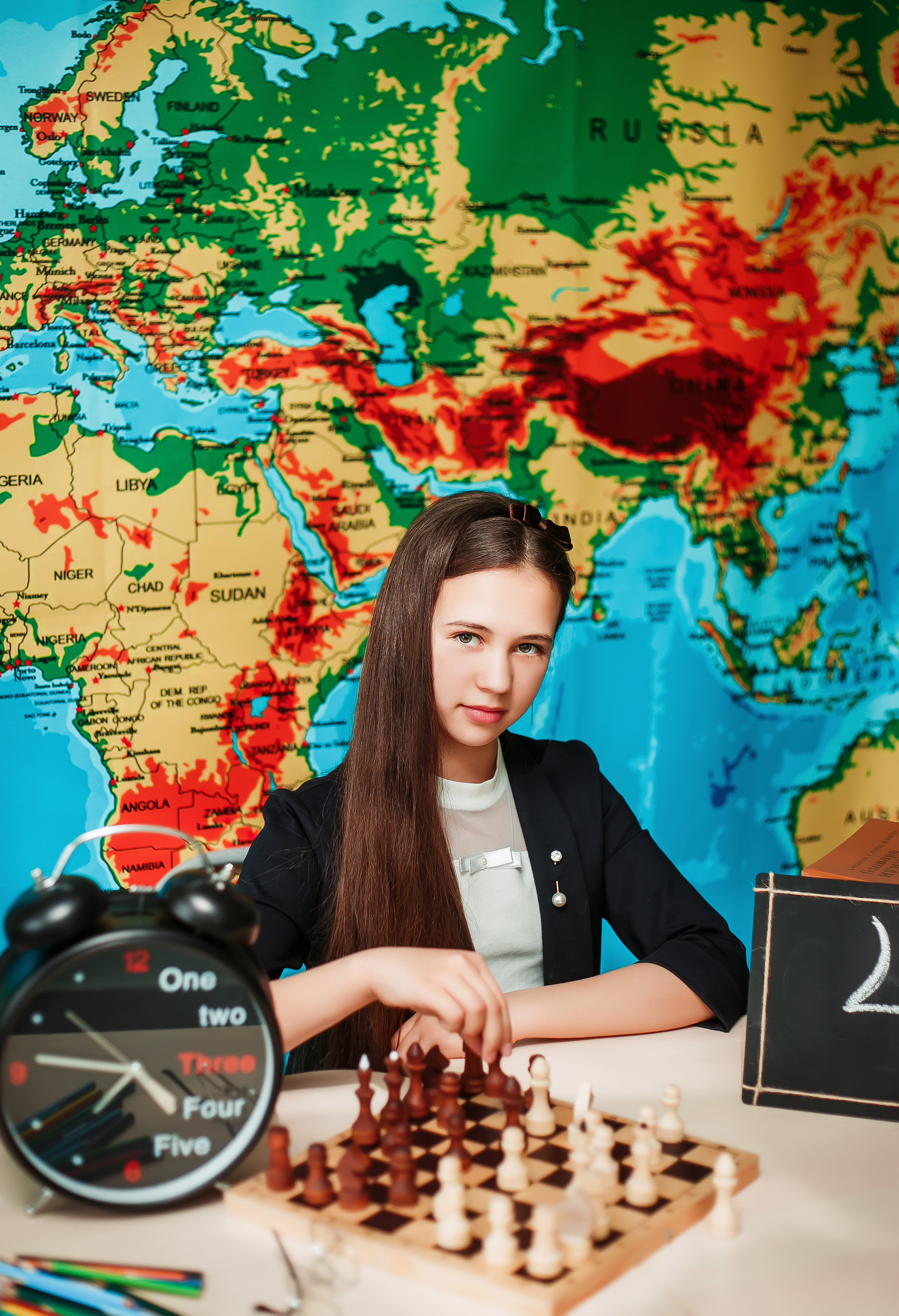 Цена на выпускные альбомы 4 класса. Выпускной альбом в Москве и Домодедово Вышка Школьный фотограф