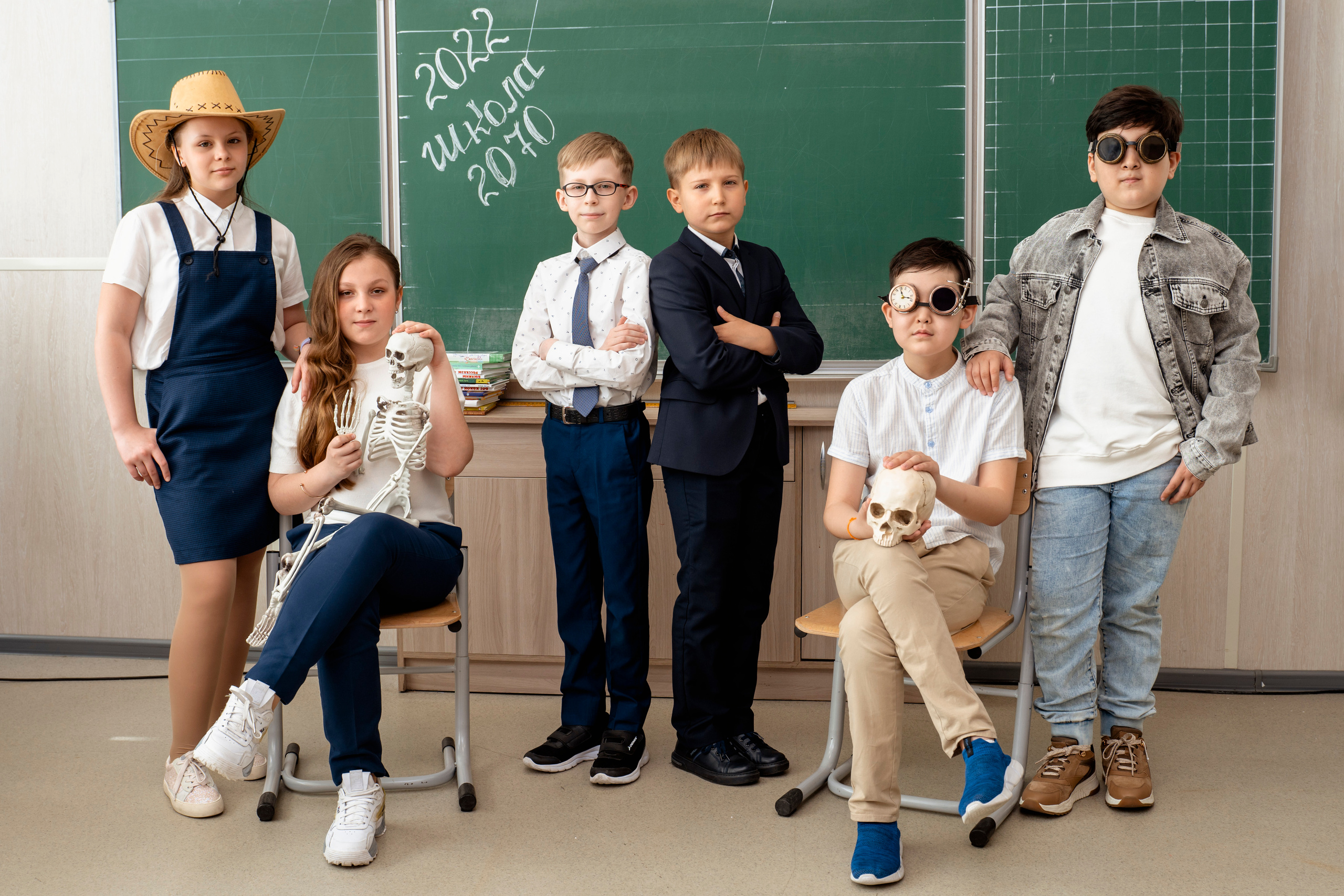 Цена на выпускные альбомы 4 класса. Выпускной альбом в Москве и Домодедово Вышка Школьный фотограф