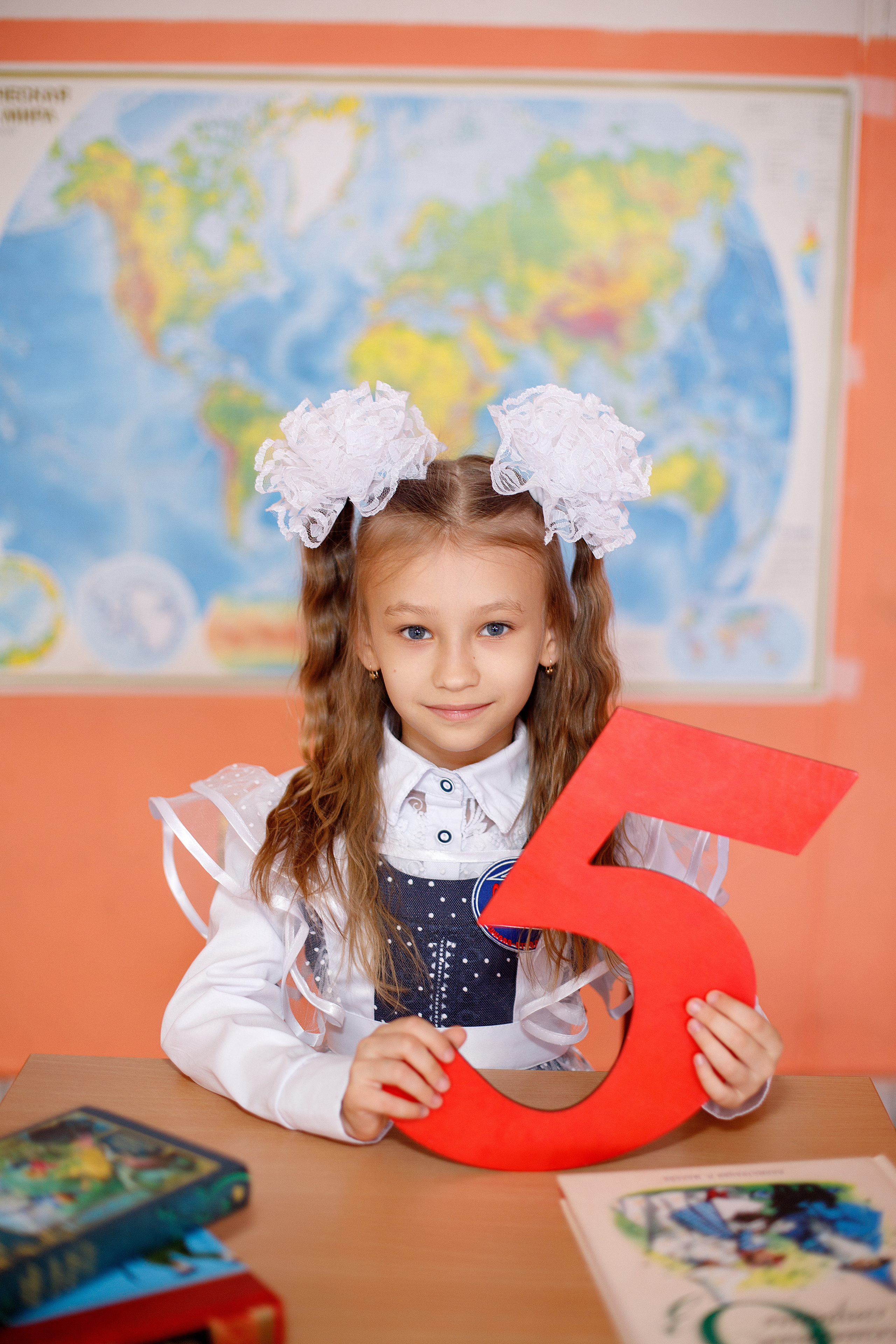 Цены для 1-3 классов. Выпускной альбом в Москве и Домодедово Вышка Школьный фотограф