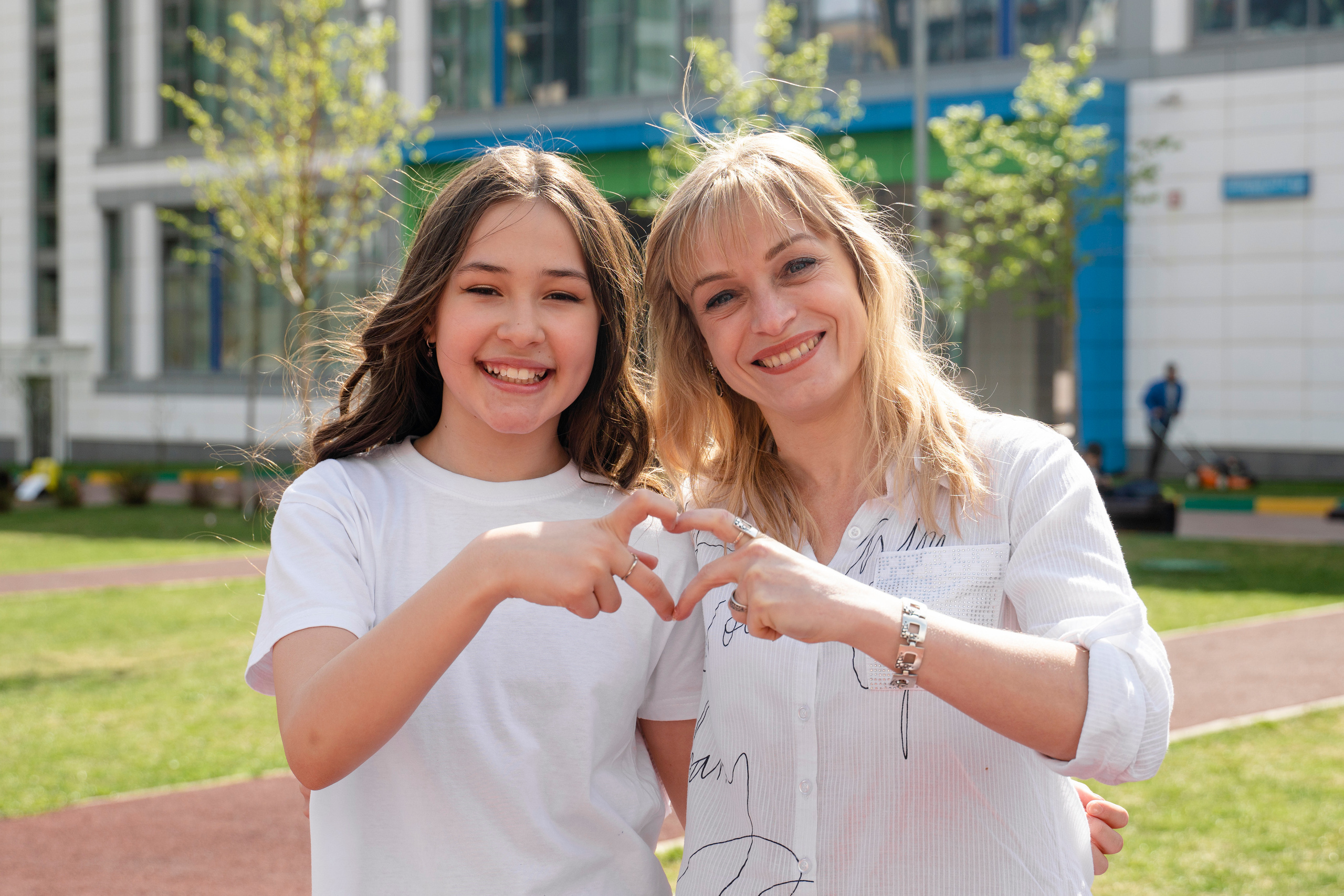 Цена на выпускные альбомы 4 класса. Выпускной альбом в Москве и Домодедово Вышка Школьный фотограф