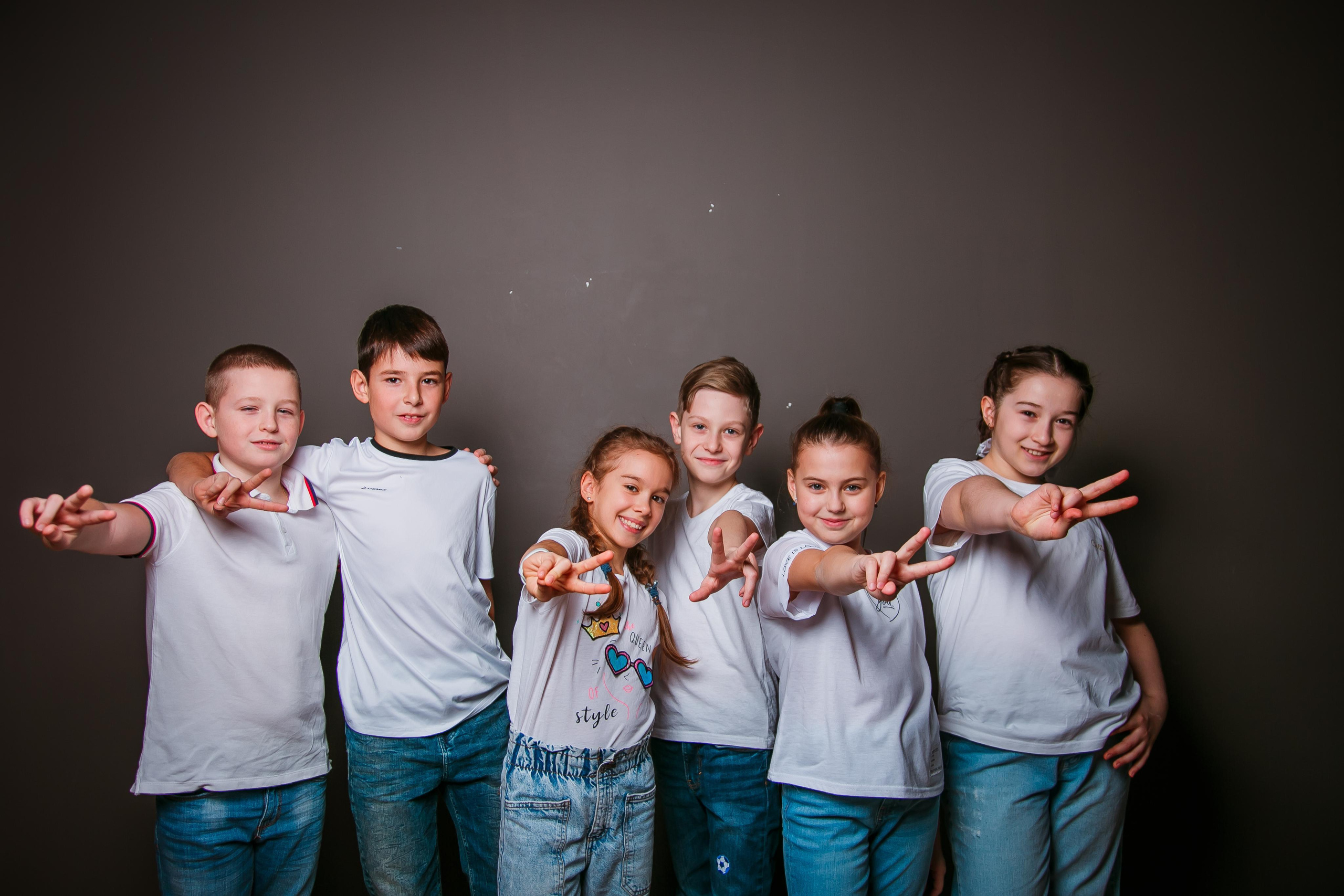 Цена на выпускные альбомы 4 класса. Выпускной альбом в Москве и Домодедово Вышка Школьный фотограф