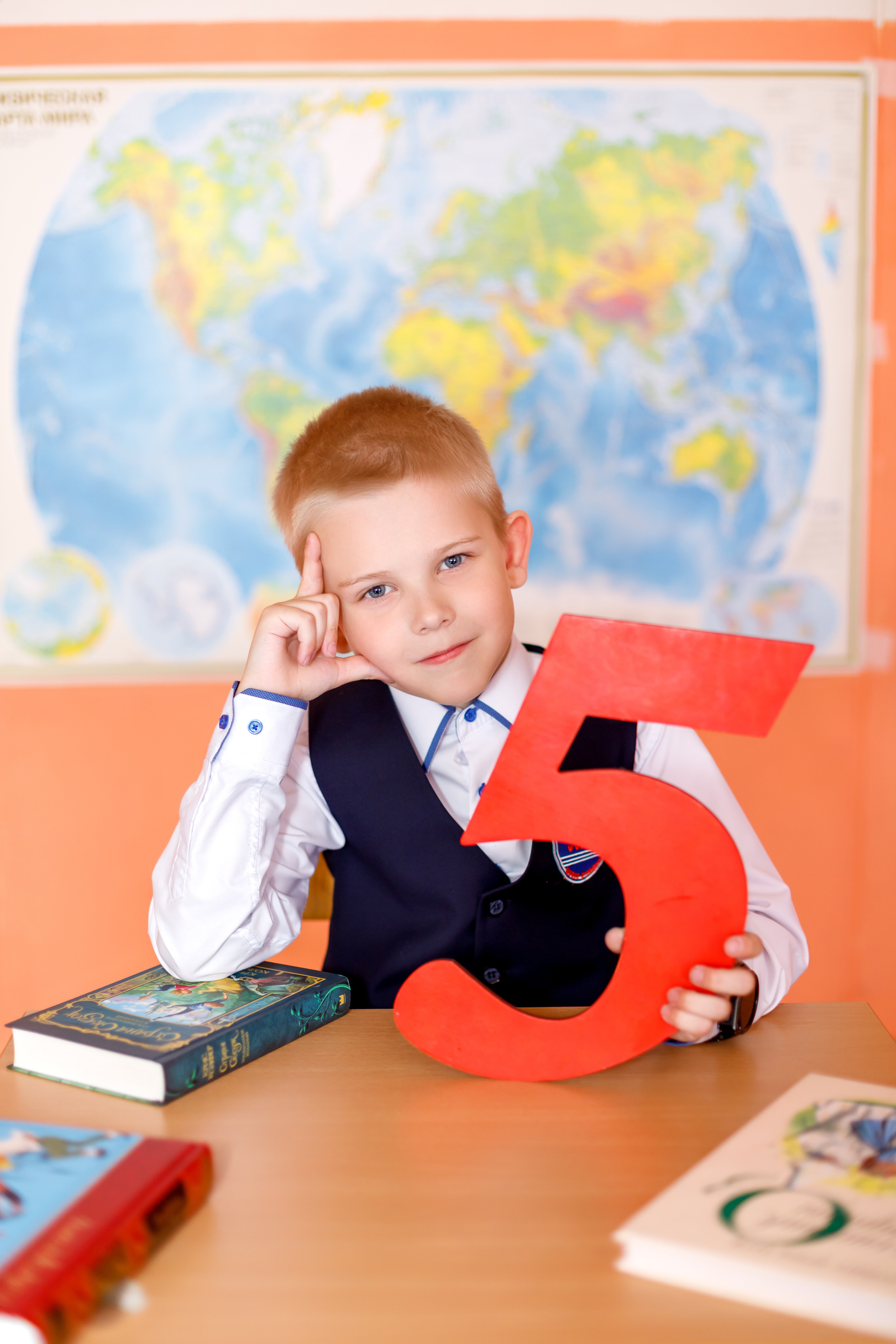 Цены для 1-3 классов. Выпускной альбом в Москве и Домодедово Вышка Школьный фотограф